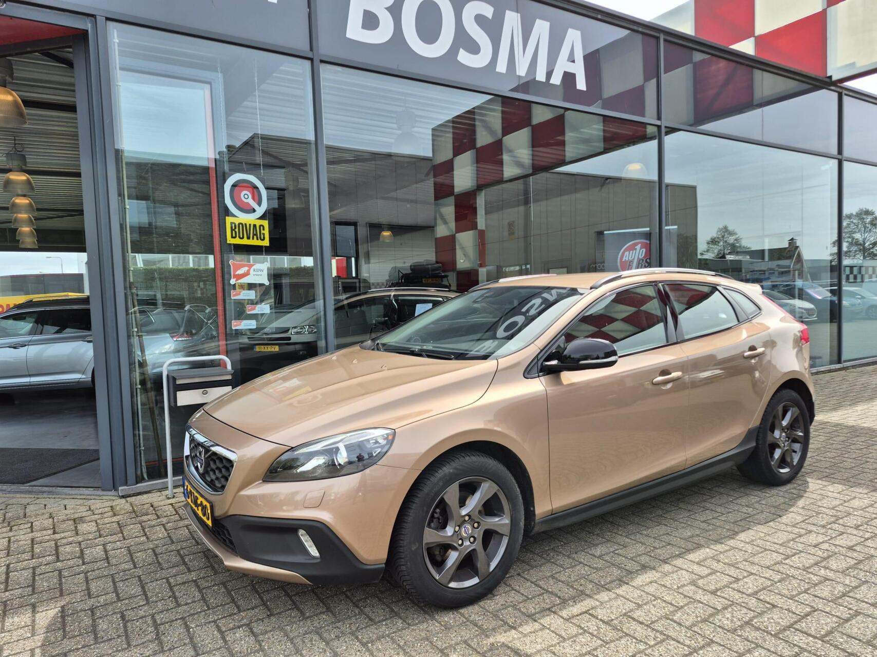 Foto van Volvo V40 Cross Country