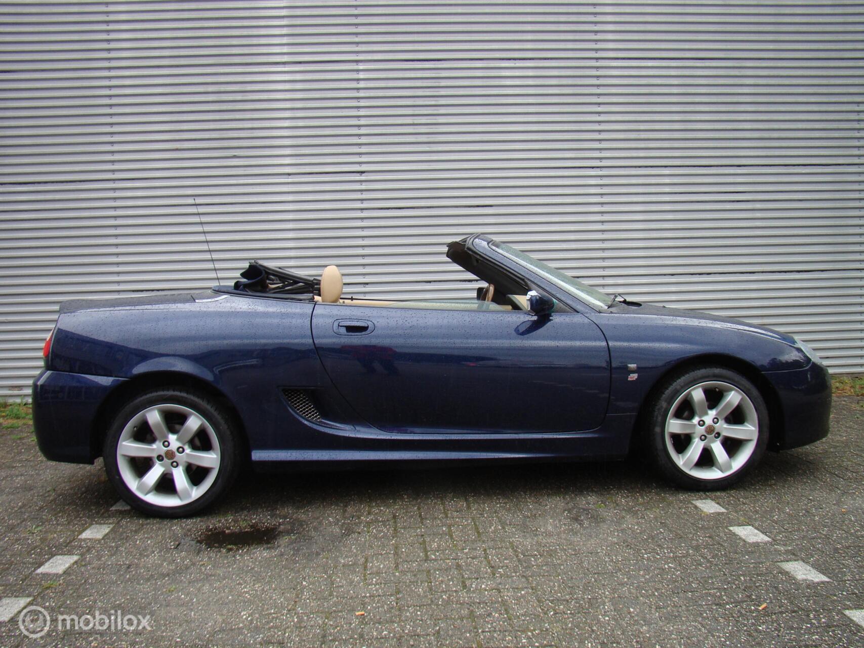 Foto van MG MG TF