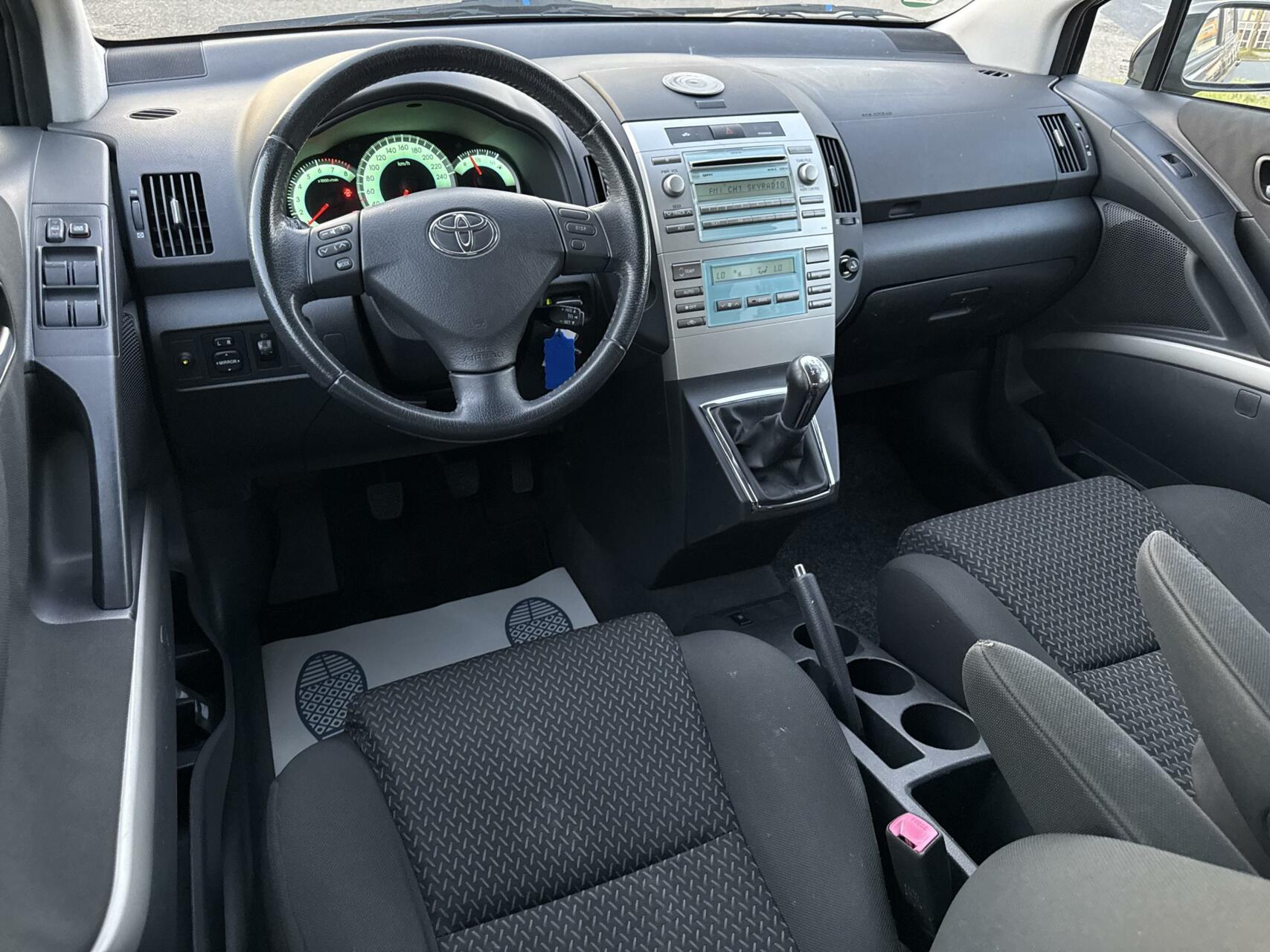 Foto van Toyota Corolla Verso