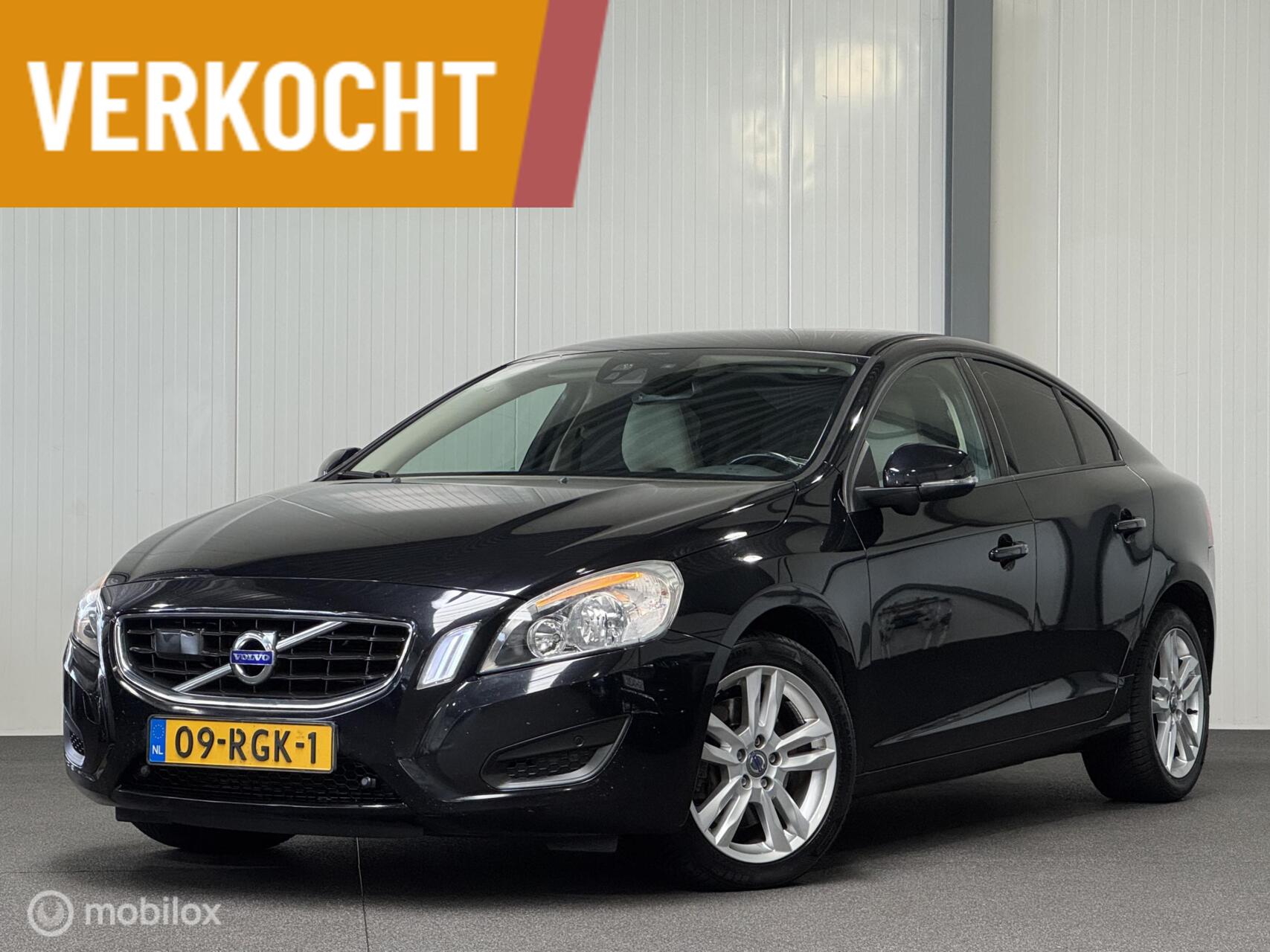 Volvo S60 2.0T Intro Edition AUTOMAAT [ NAP cruise BLIS ] 2011 - voorkant