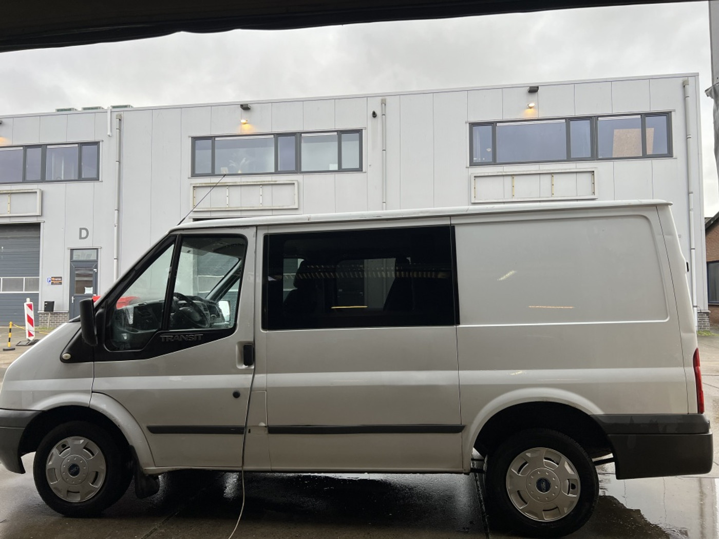 Foto van Ford Transit 260s FD DC 110 LR 4.23