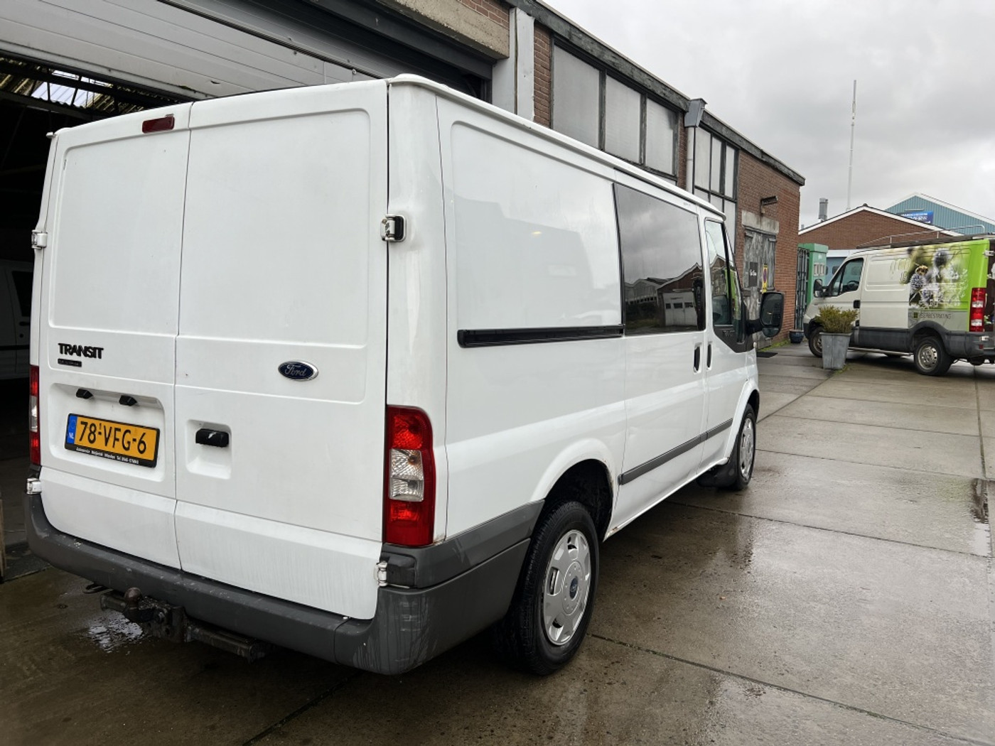 Foto van Ford Transit 260s FD DC 110 LR 4.23