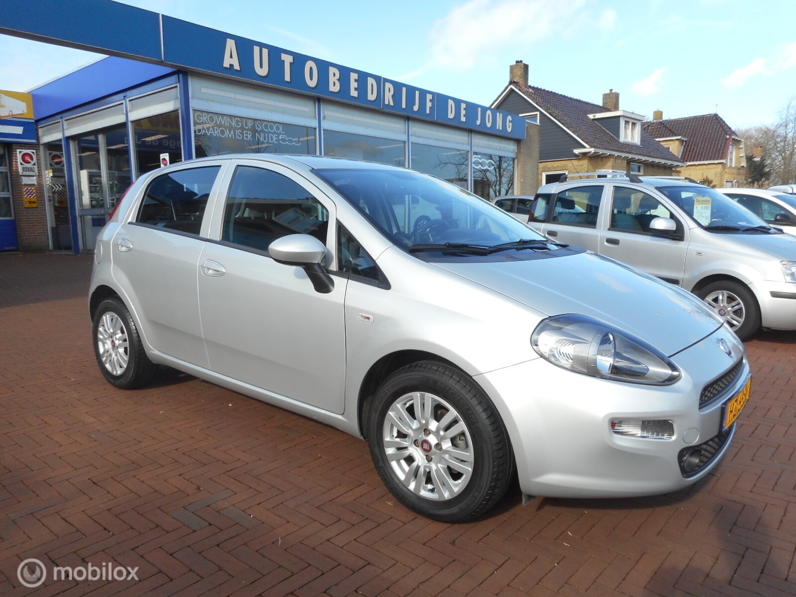 Fiat Fiat Punto TwinAir Turbo 100PK Edizione Cool 5drs METALLIC LAK+CRUISE CONTROL+RESERVEWIEL+BLUETOOTH 2016 - voorkant