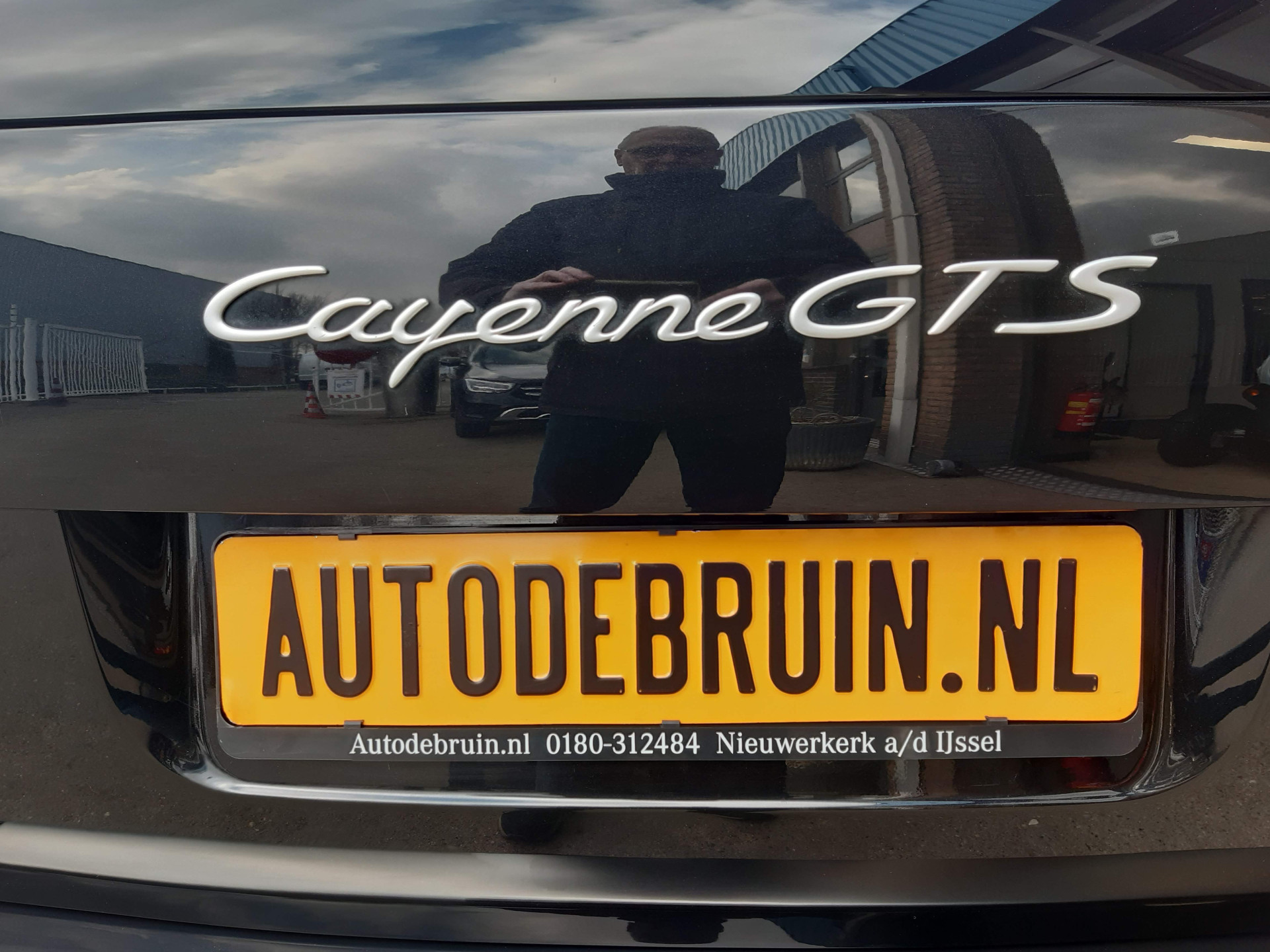 Foto van Porsche Cayenne GTS