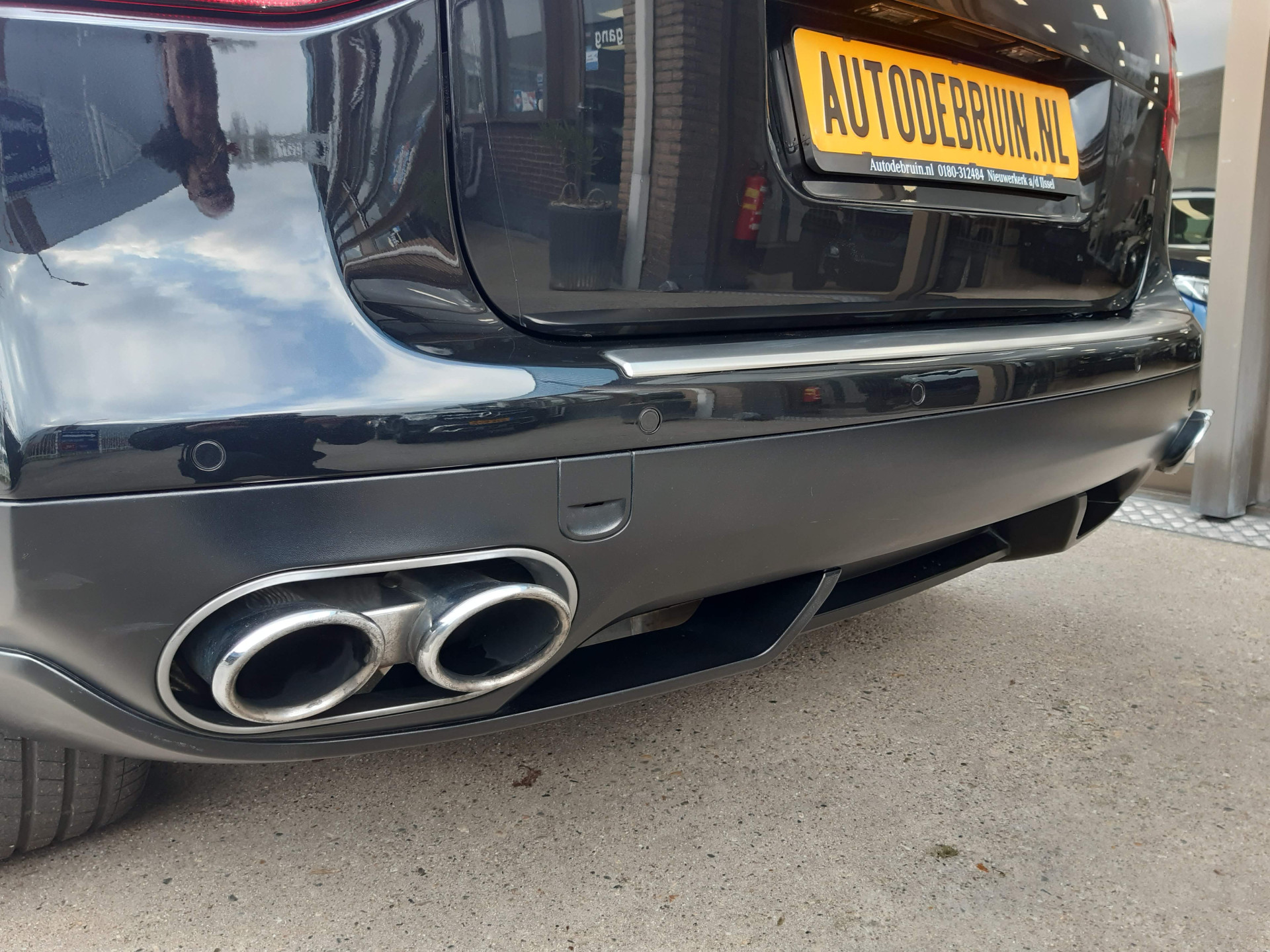 Foto van Porsche Cayenne GTS