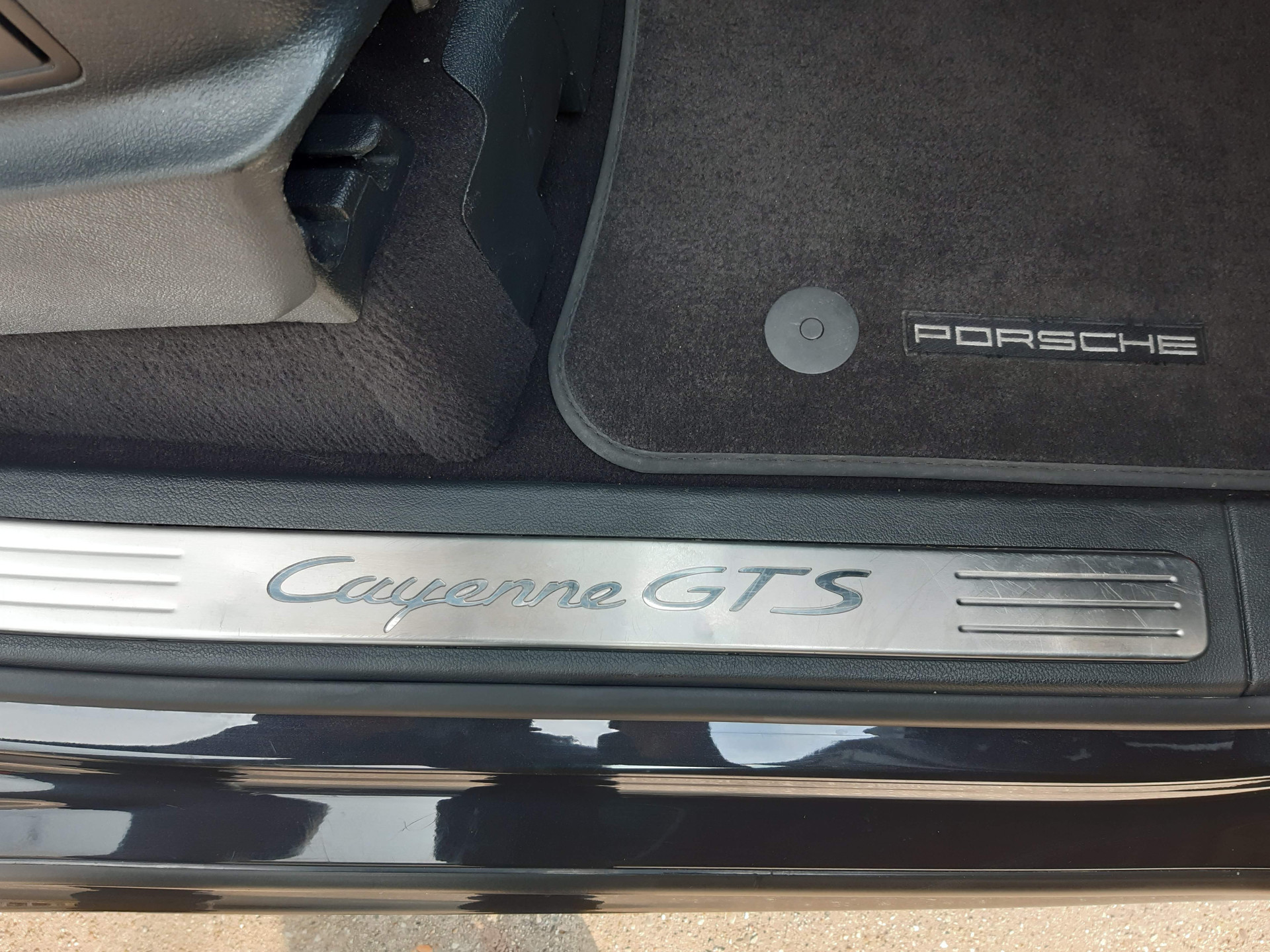 Foto van Porsche Cayenne GTS