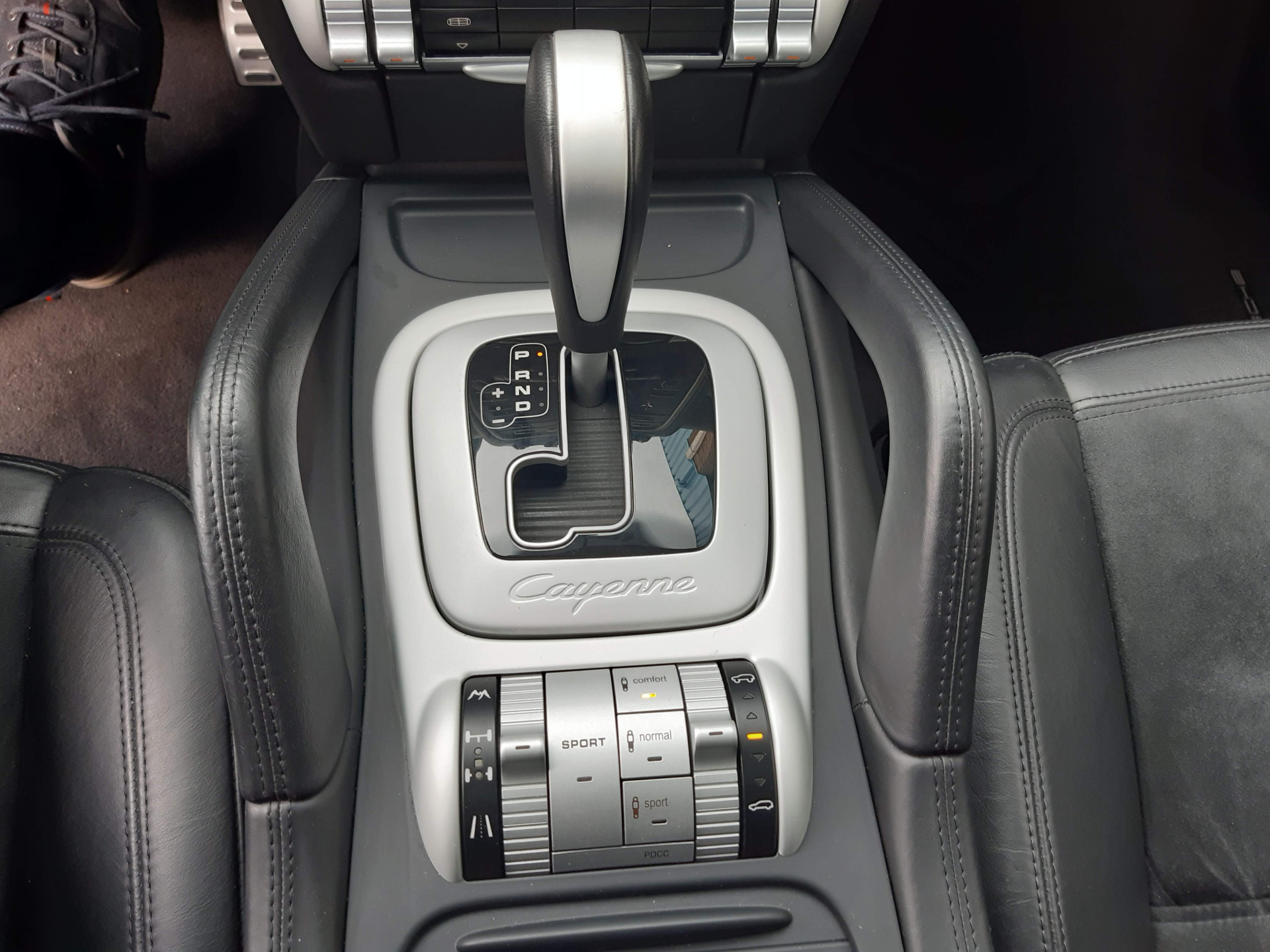 Foto van Porsche Cayenne GTS