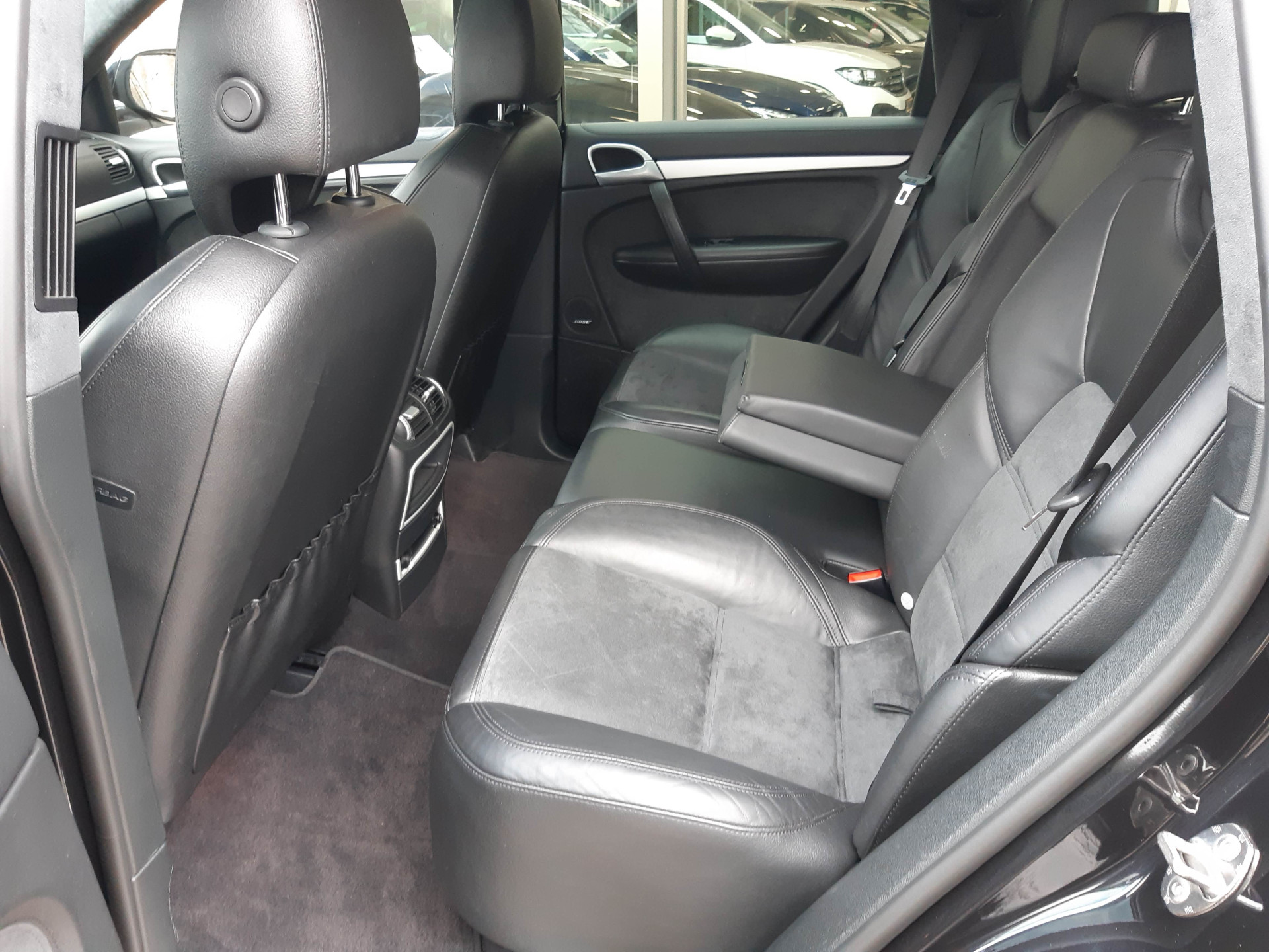 Foto van Porsche Cayenne GTS