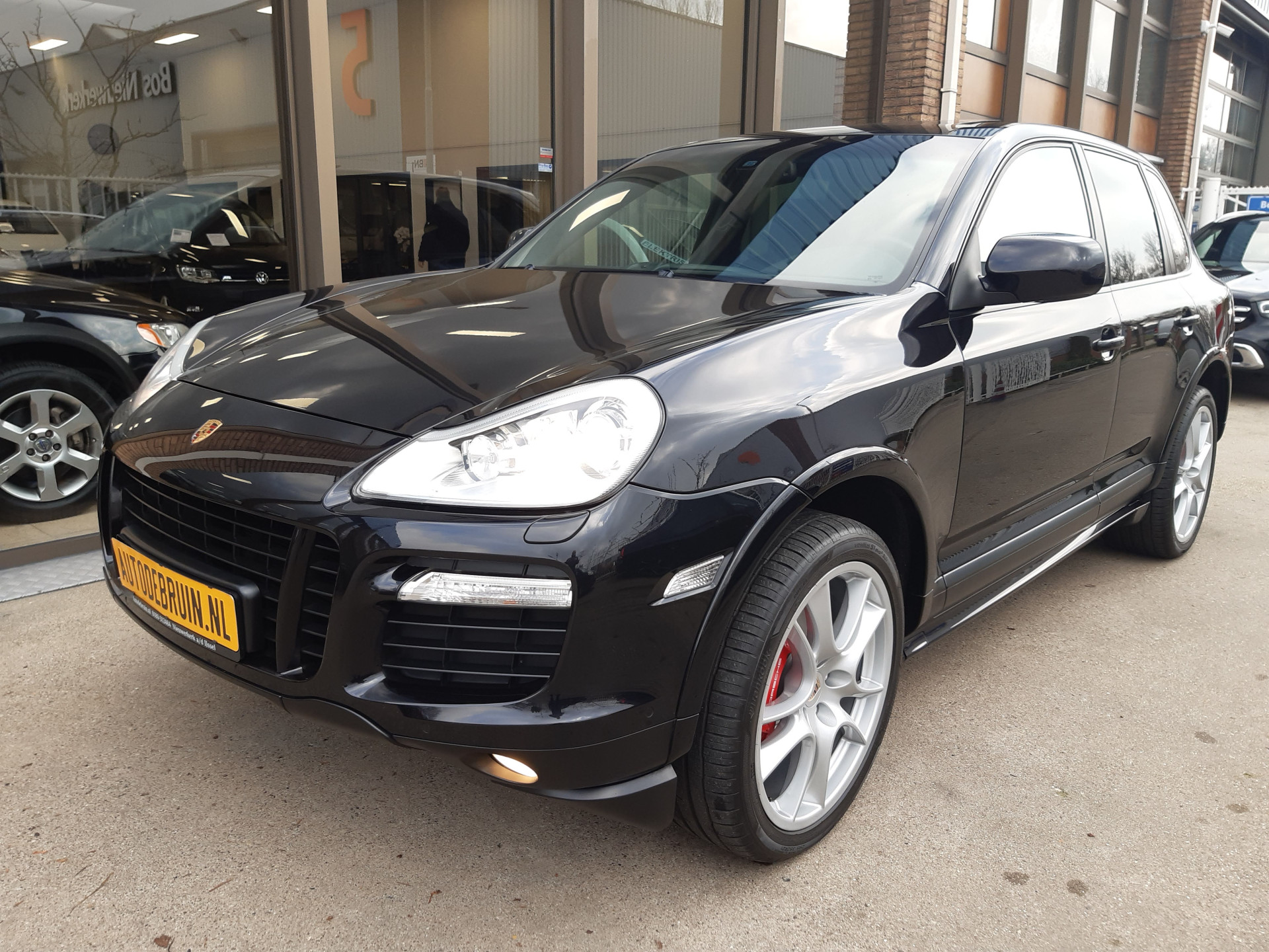 Foto van Porsche Cayenne GTS