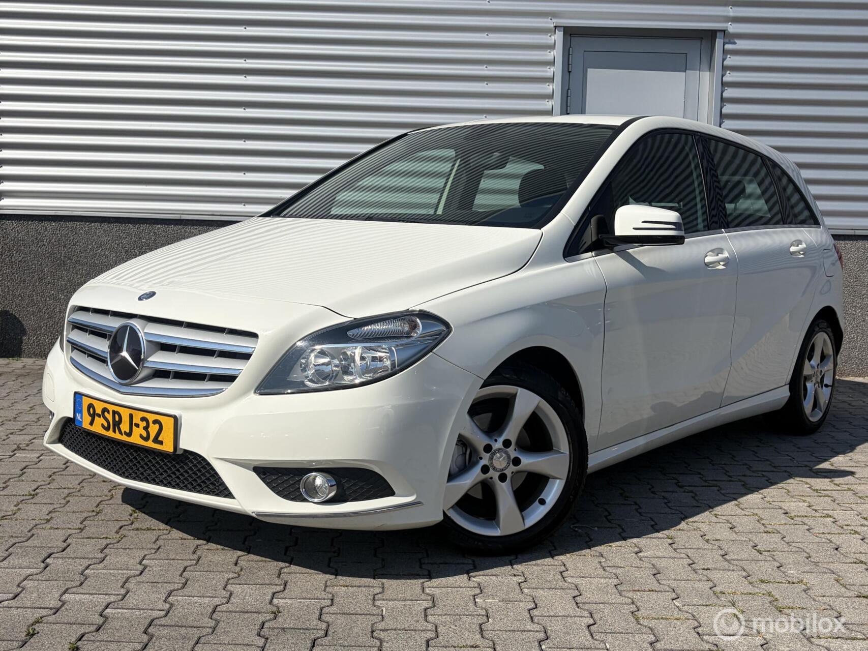 Mercedes-Benz B 180 CDI 180 CDI Ambition Airco-Cruise-Stoelverwarming 2013 - voorkant