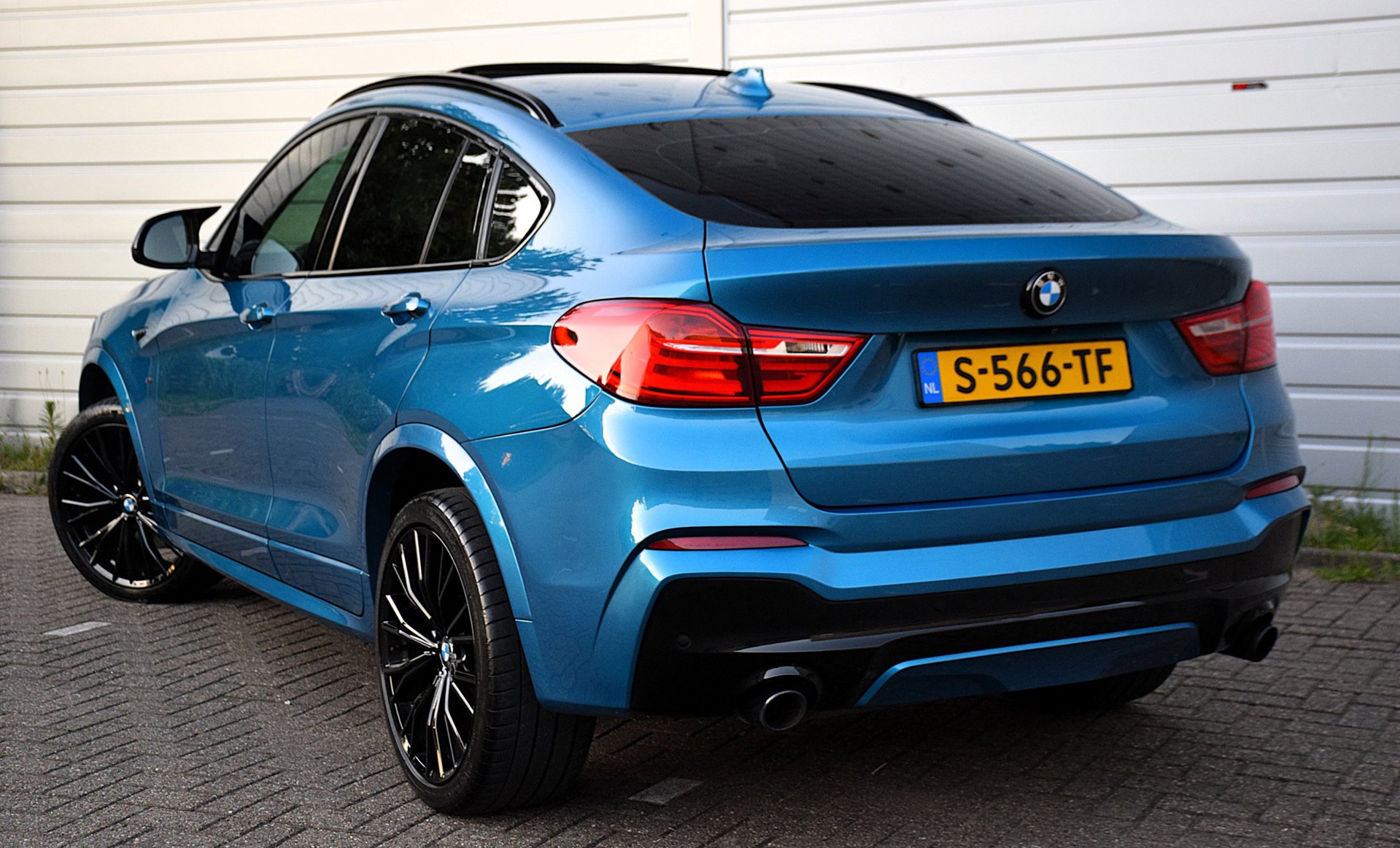 Foto van BMW X4 M40i