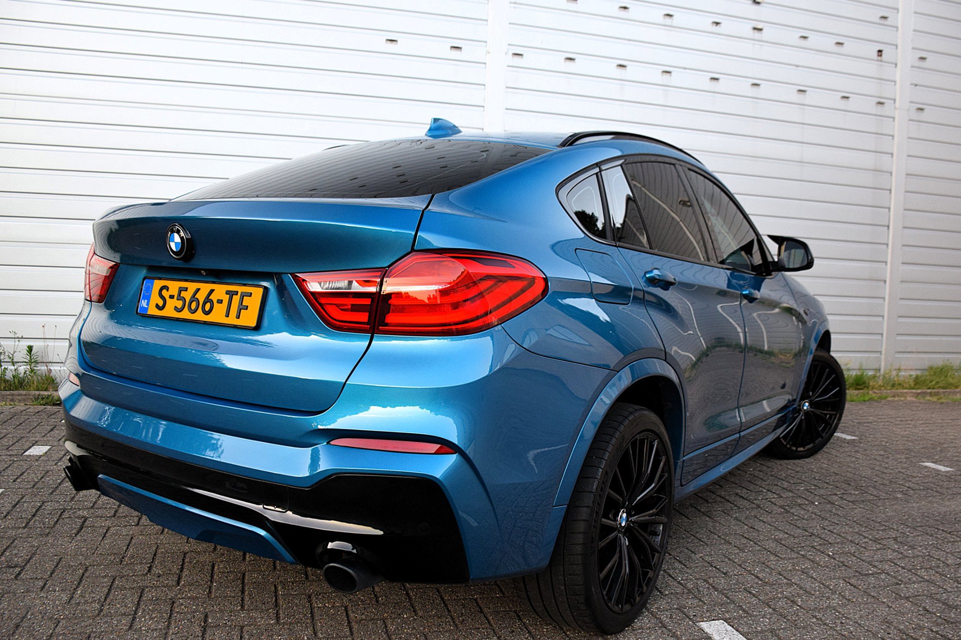 Foto van BMW X4 M40i
