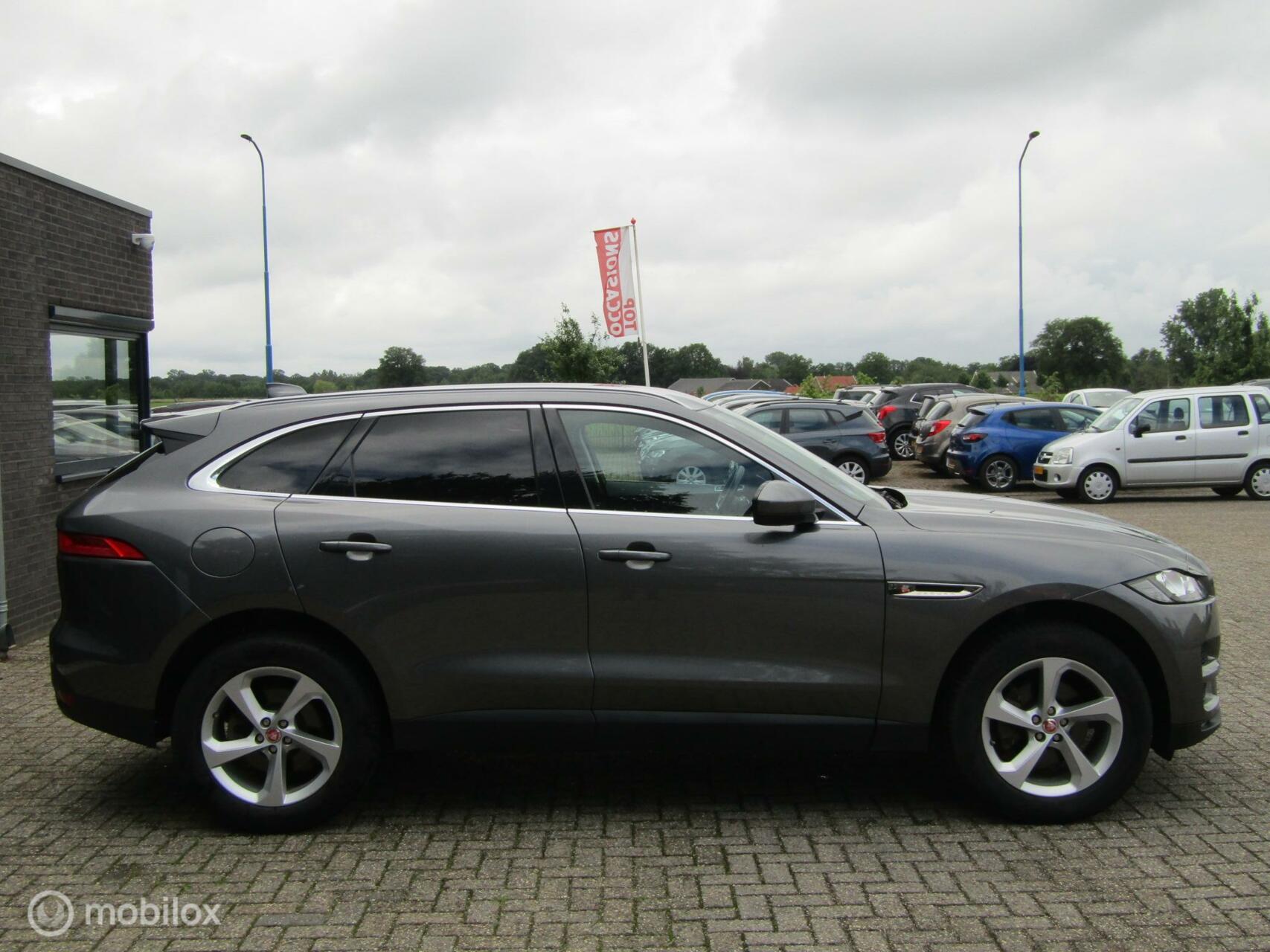 Foto van Jaguar F-pace