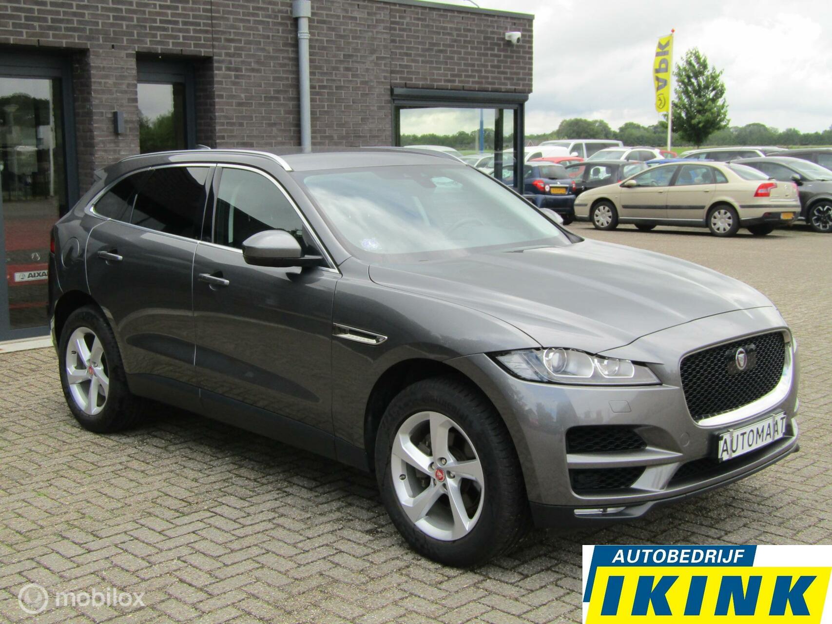 Foto van Jaguar F-pace