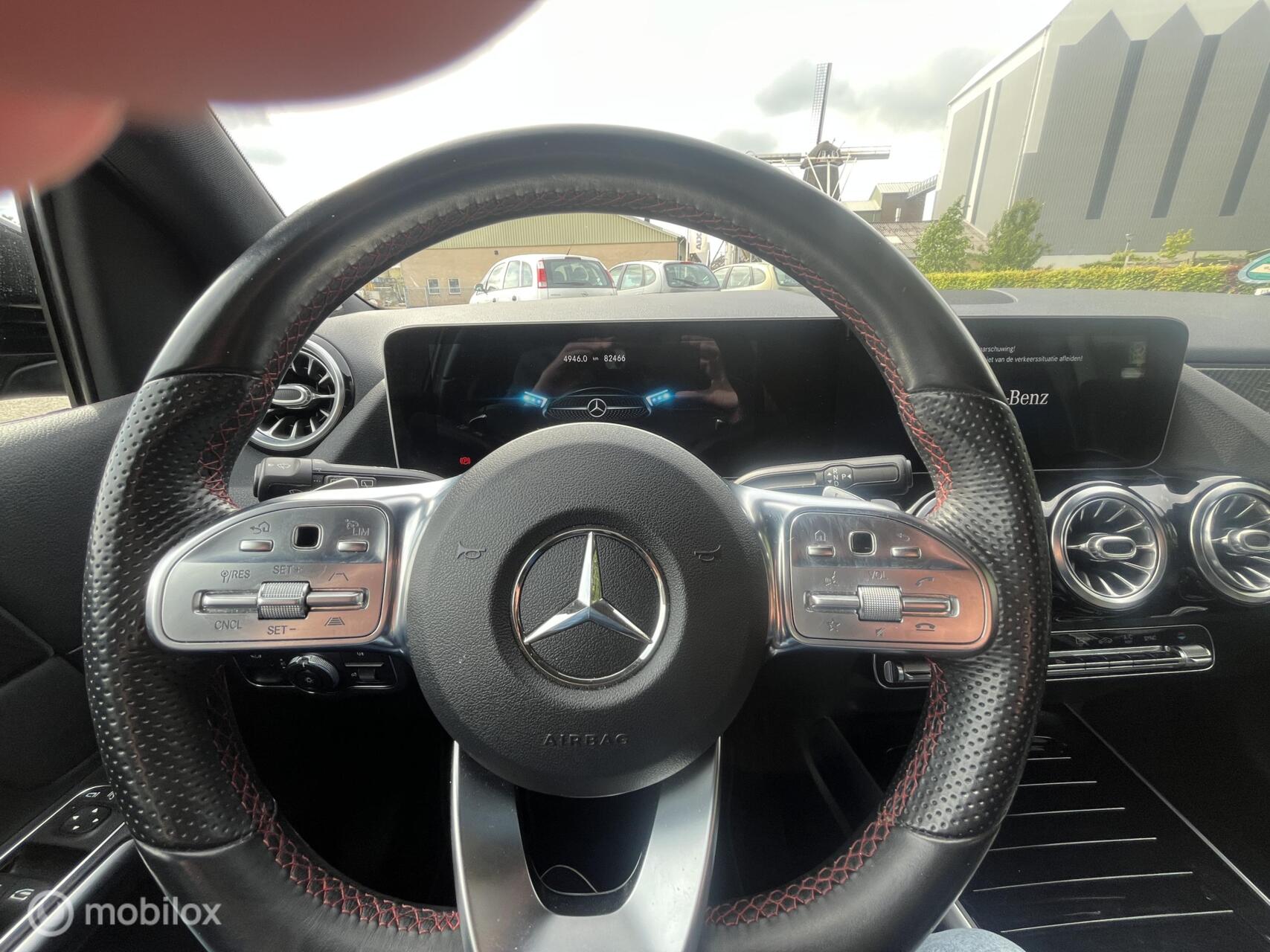 Foto van Mercedes-Benz B 200