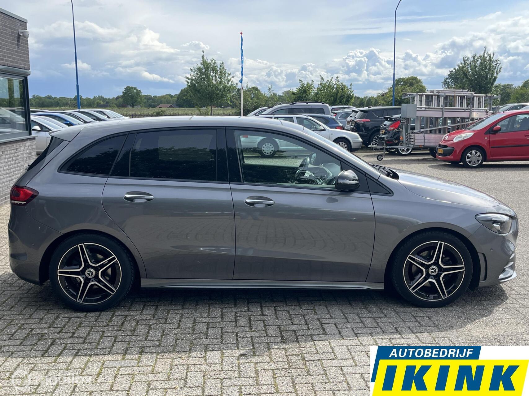 Foto van Mercedes-Benz B 200