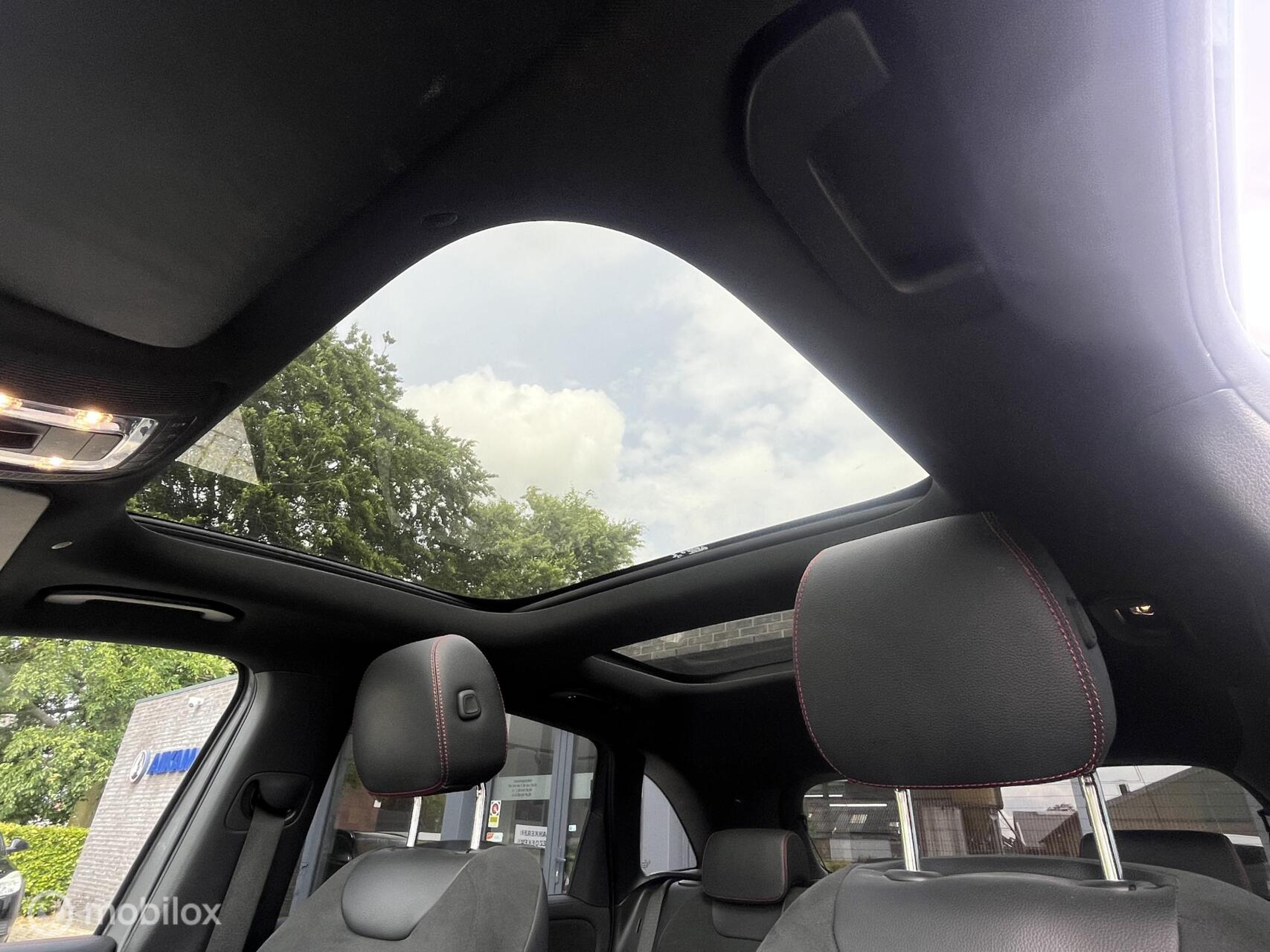 Foto van Mercedes-Benz B 200