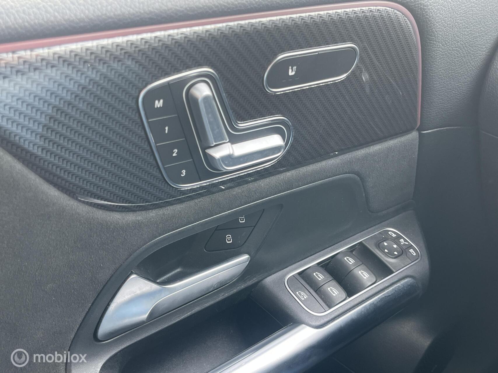 Foto van Mercedes-Benz B 200