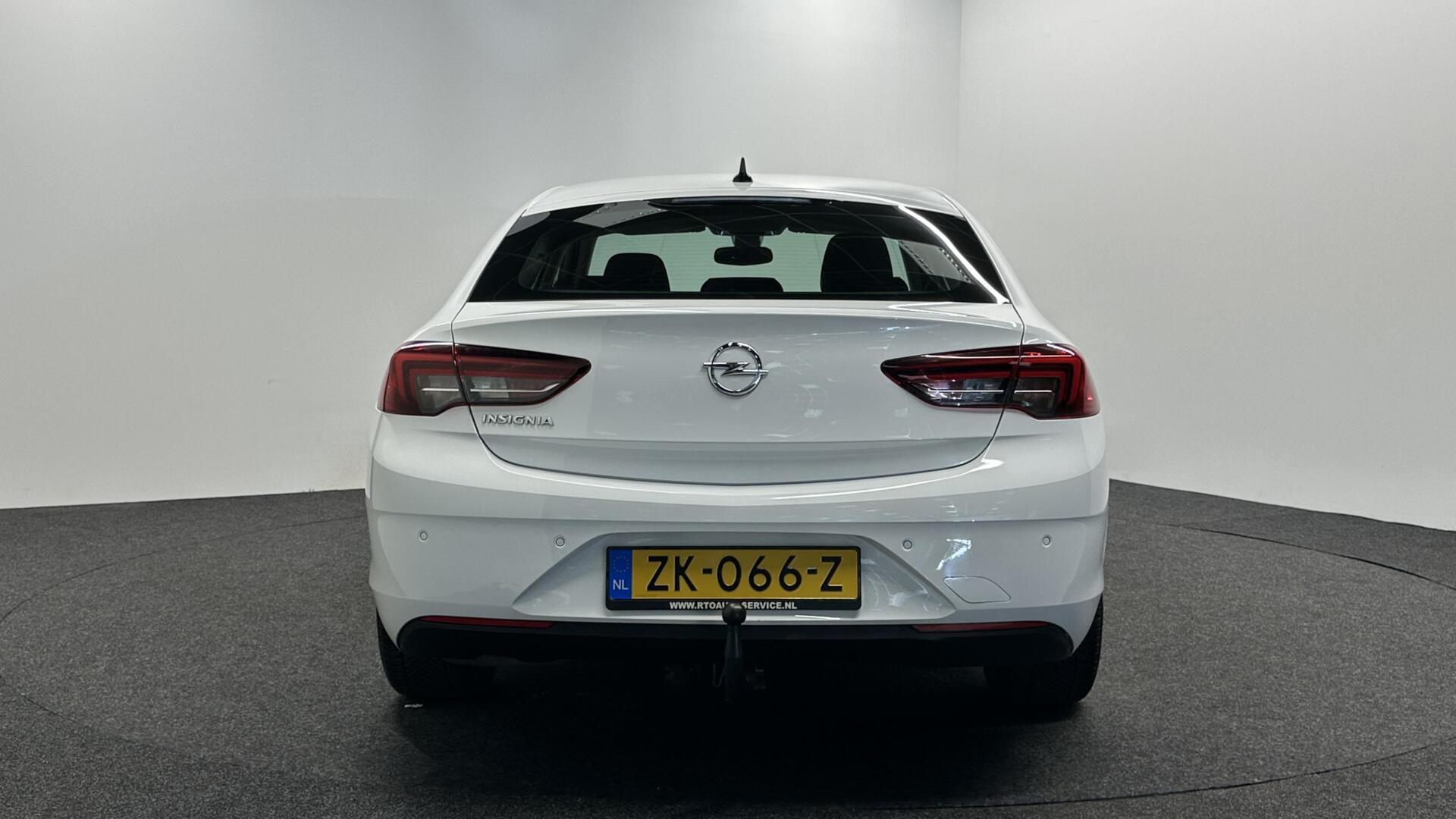 Foto van Opel Insignia Grand Sport