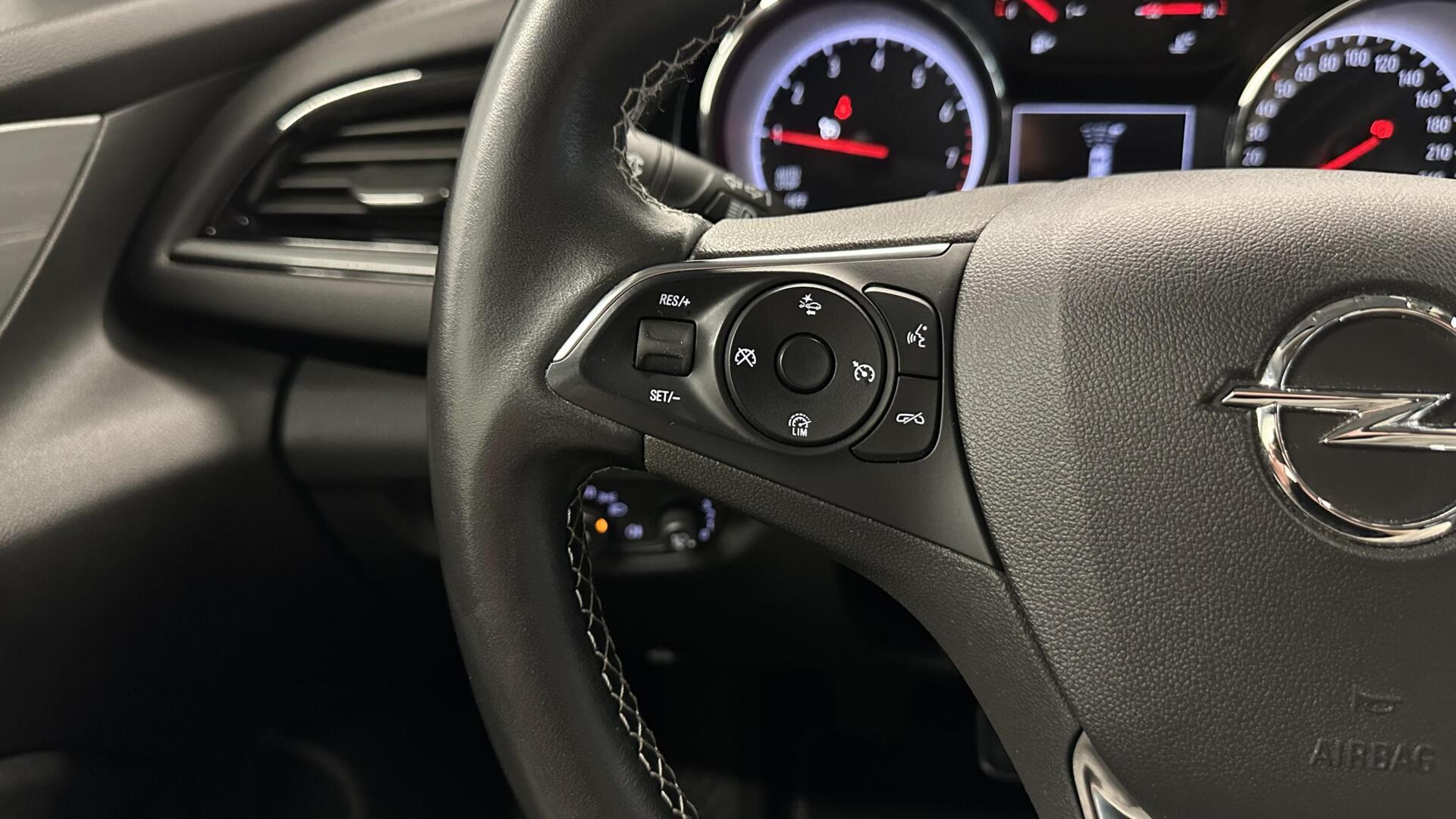 Foto van Opel Insignia Grand Sport
