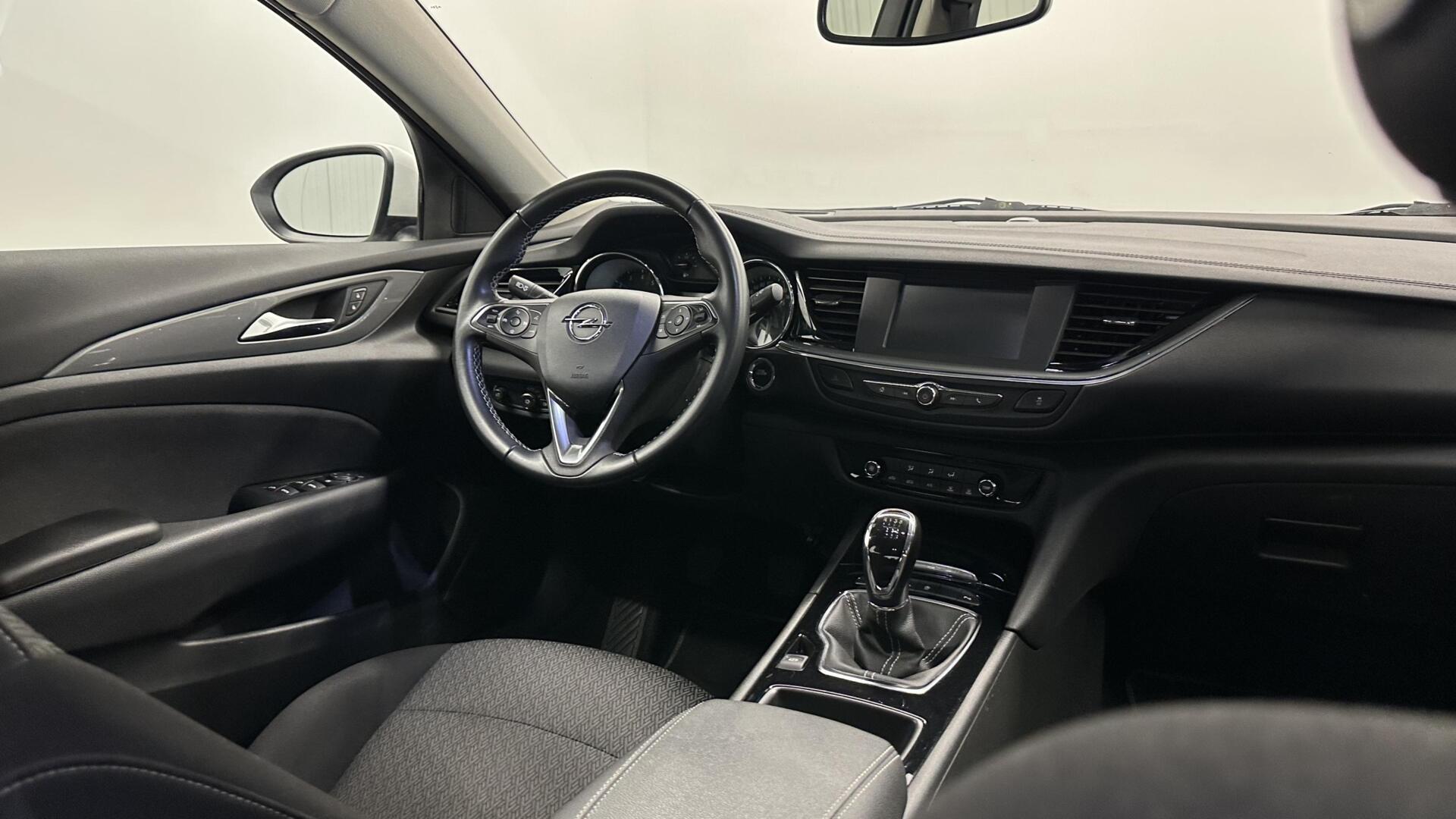 Foto van Opel Insignia Grand Sport