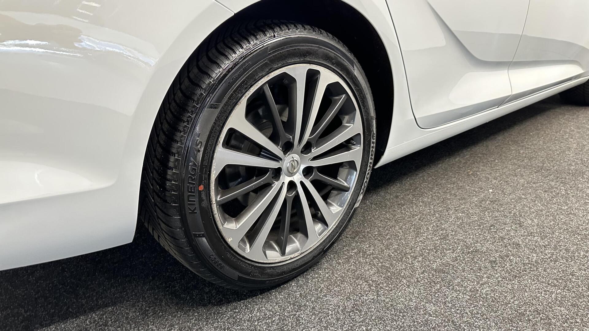 Foto van Opel Insignia Grand Sport