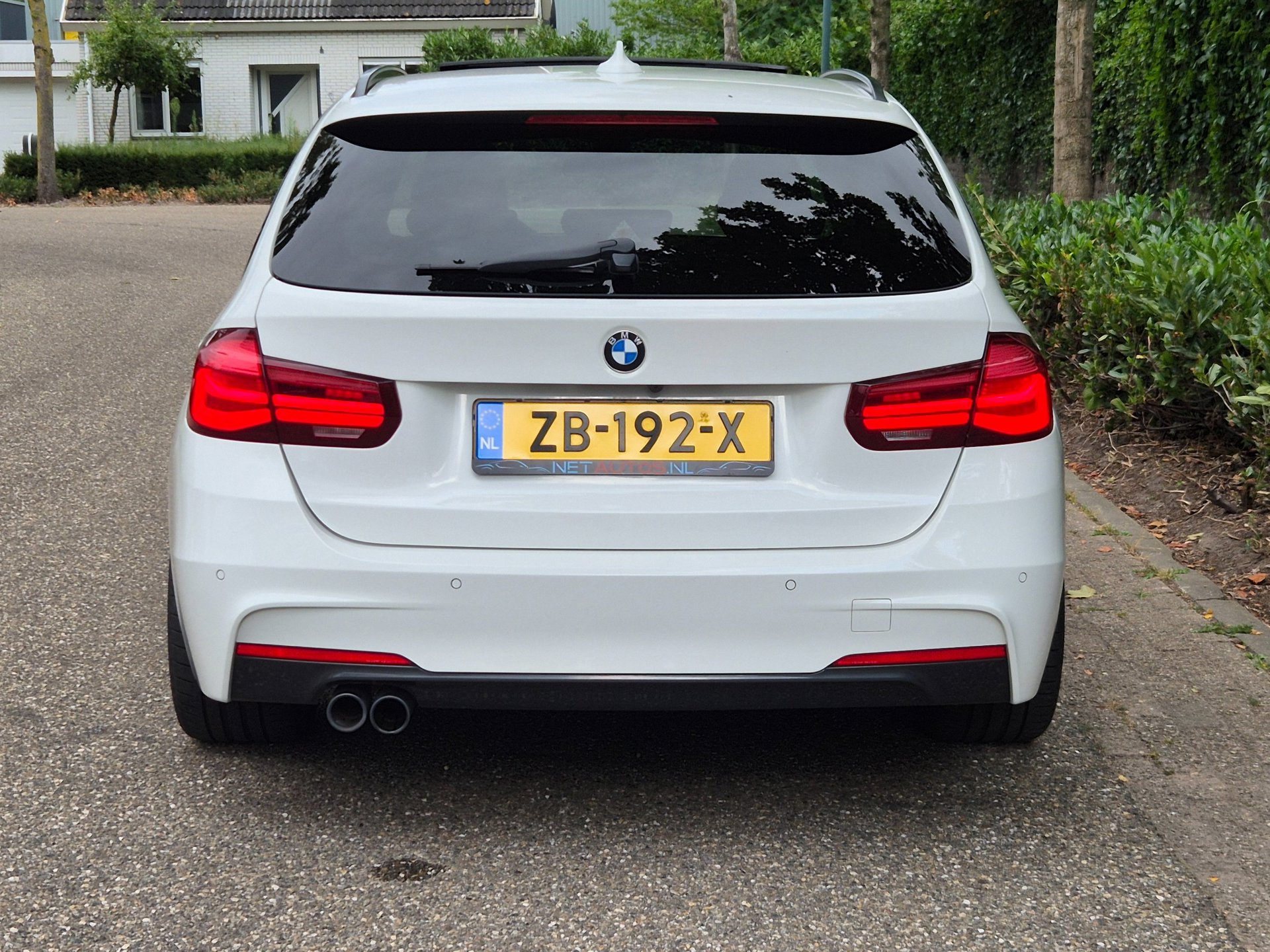 Foto van BMW 320i