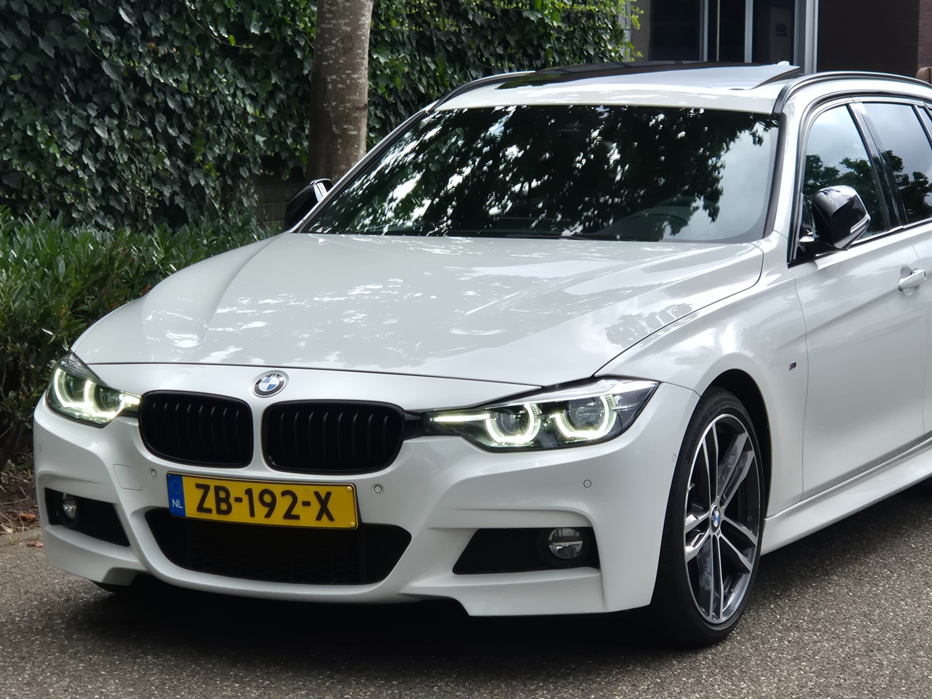 Foto van BMW 320i