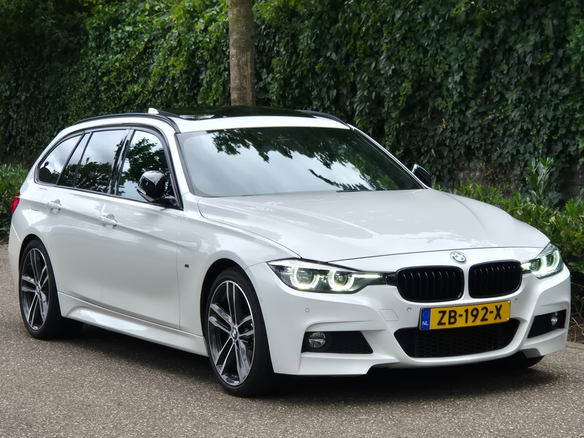 Foto van BMW 320i