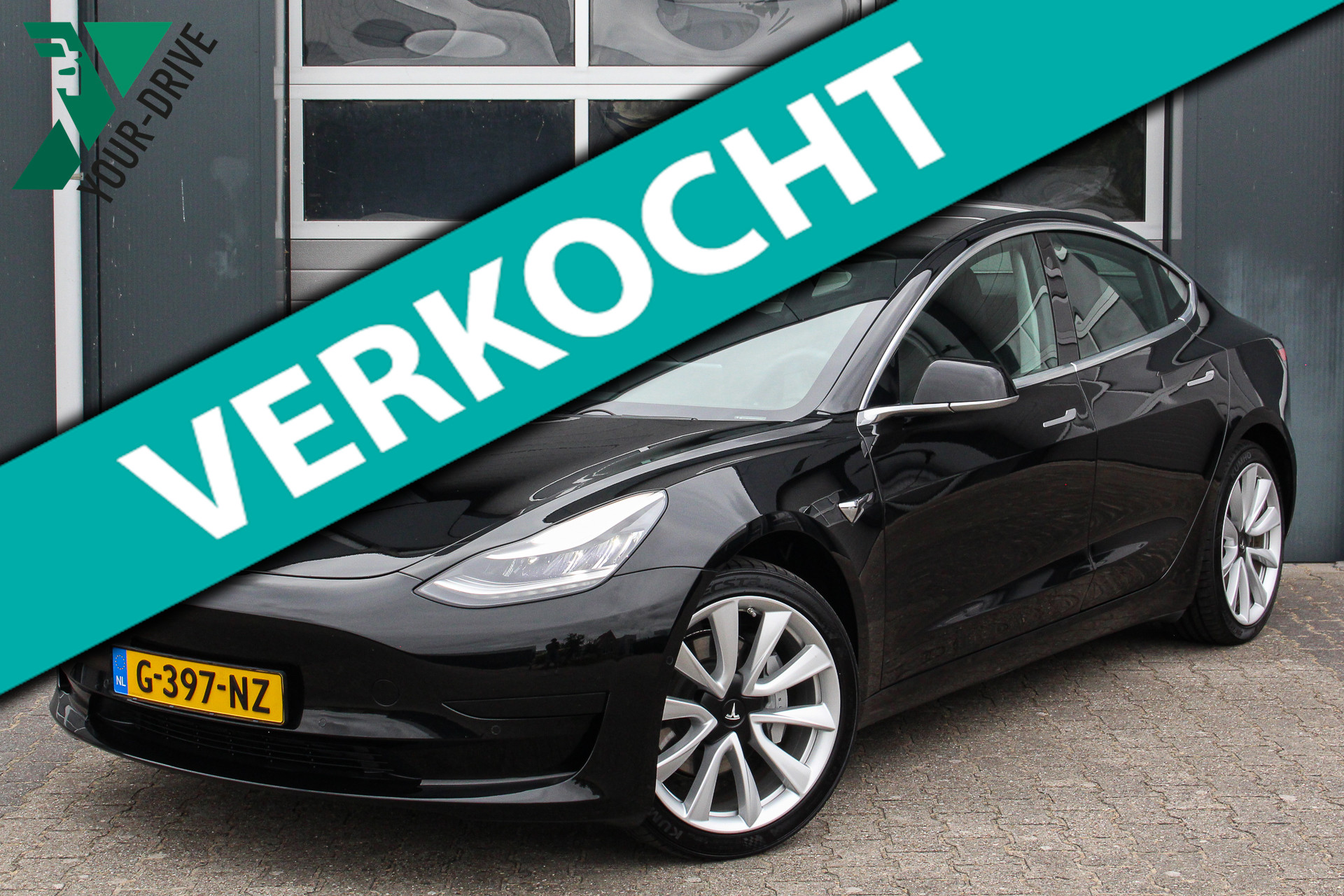 Tesla Model 3 Standard RWD Plus 60 kWh | Trekhaak & 19 Inch | Nette Nederlandse Tesla met lage kilometerstand (SOH 86,4%) 2019 - voorkant