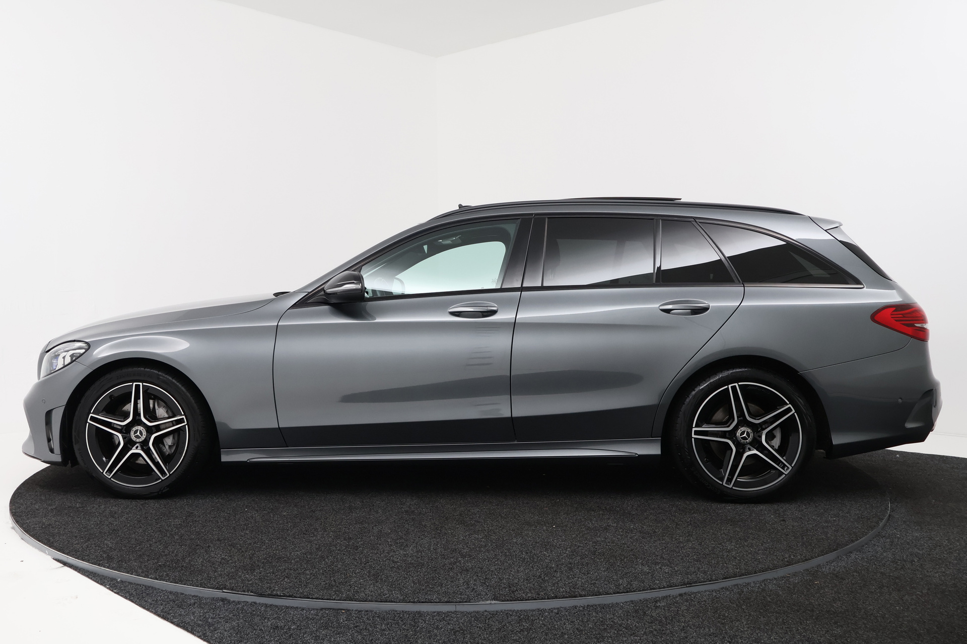 Foto van Mercedes-Benz C 200