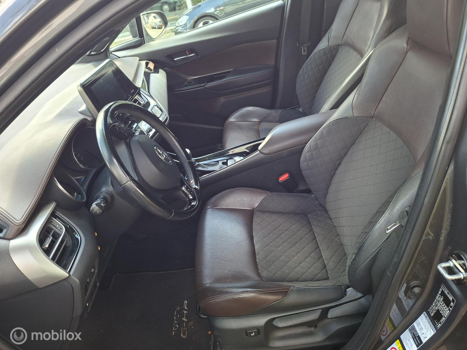 Foto van Toyota Toyota C-hr