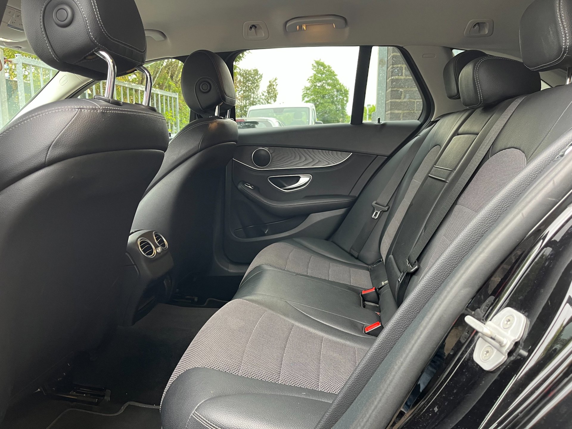 Foto van Mercedes-Benz C 350 E