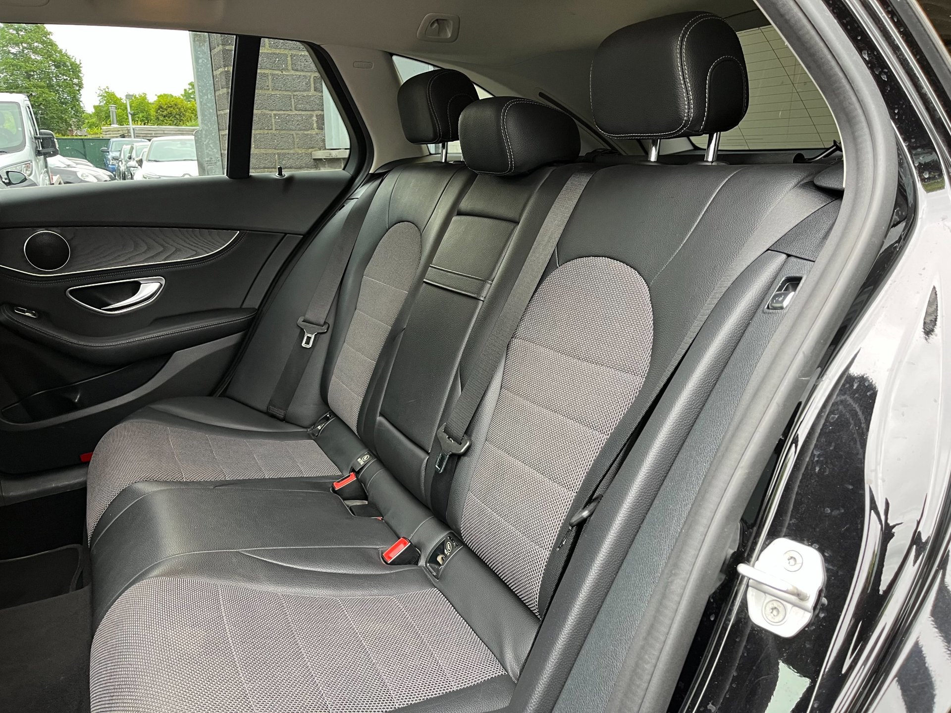 Foto van Mercedes-Benz C 350 E