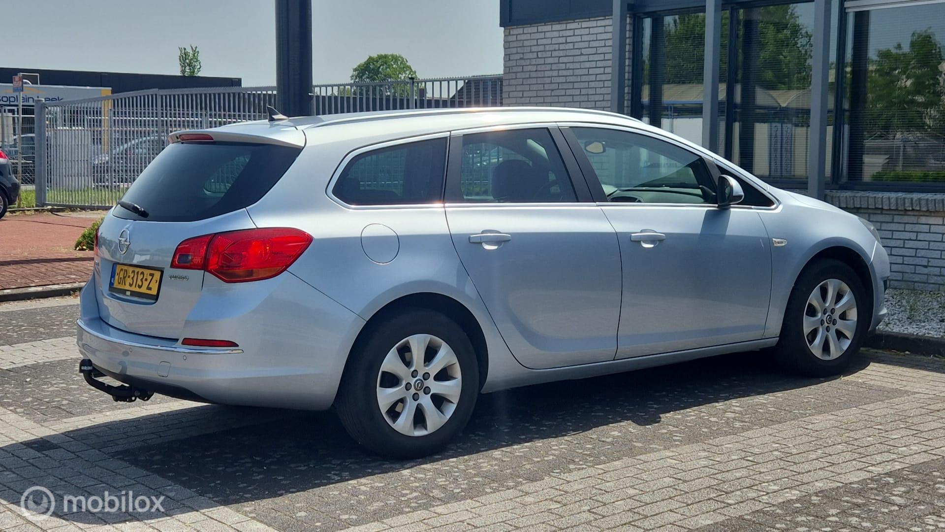 Foto van Opel Astra Sports Tourer