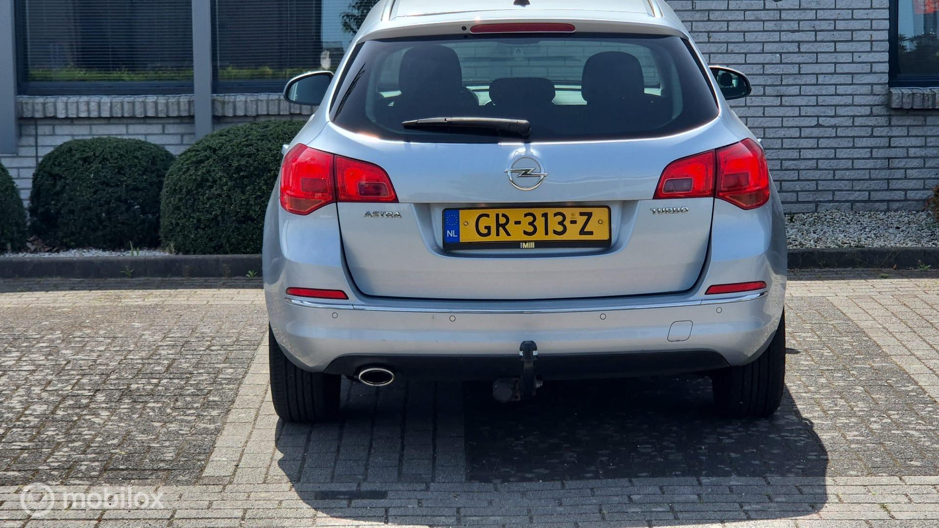 Foto van Opel Astra Sports Tourer