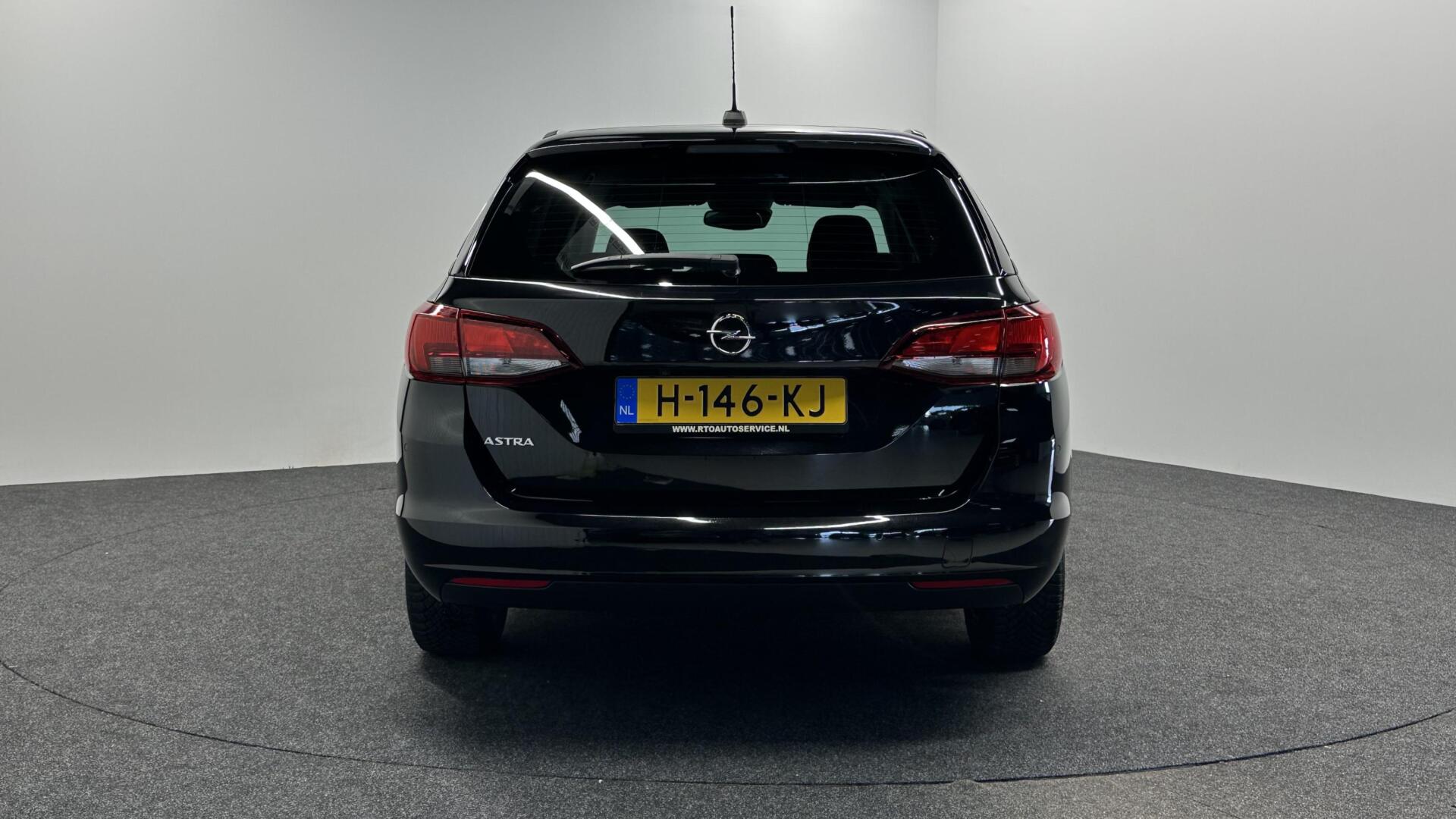 Foto van Opel Astra Sports Tourer
