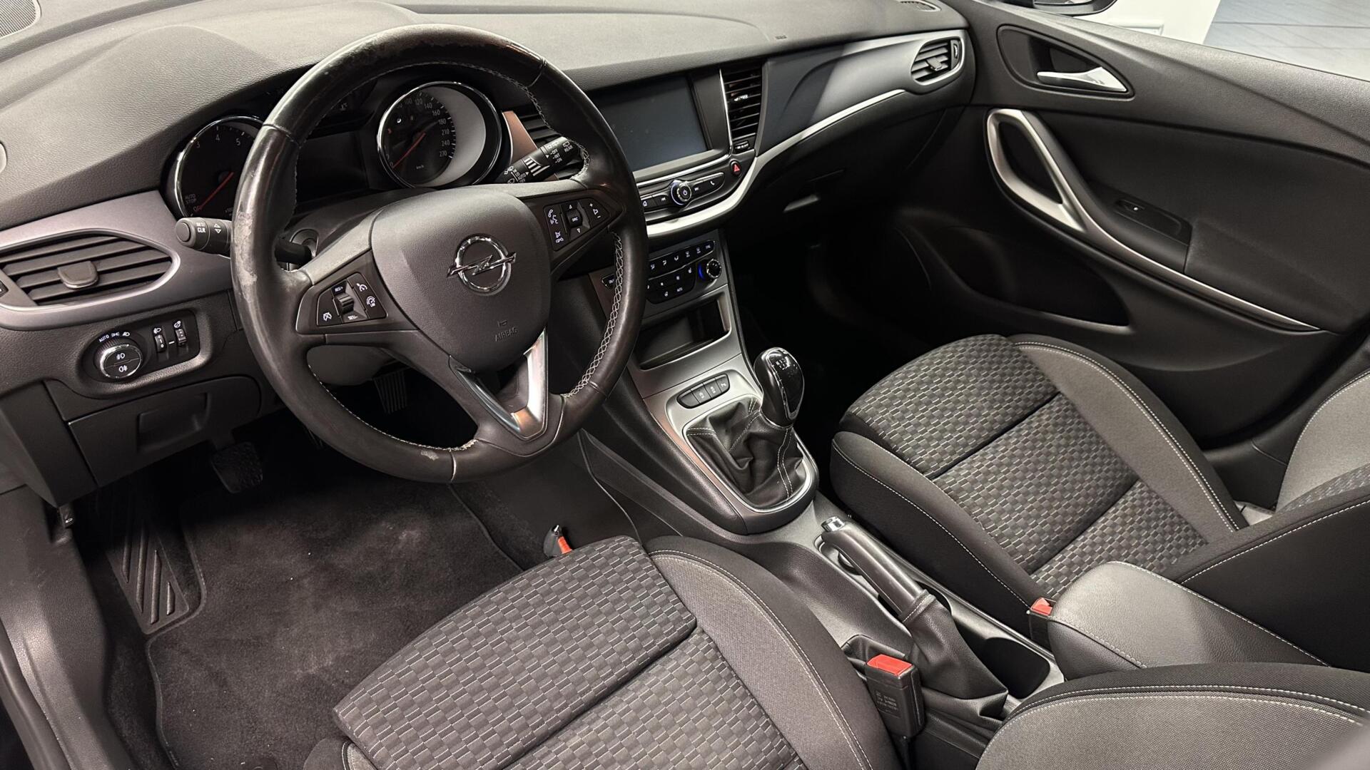 Foto van Opel Astra Sports Tourer