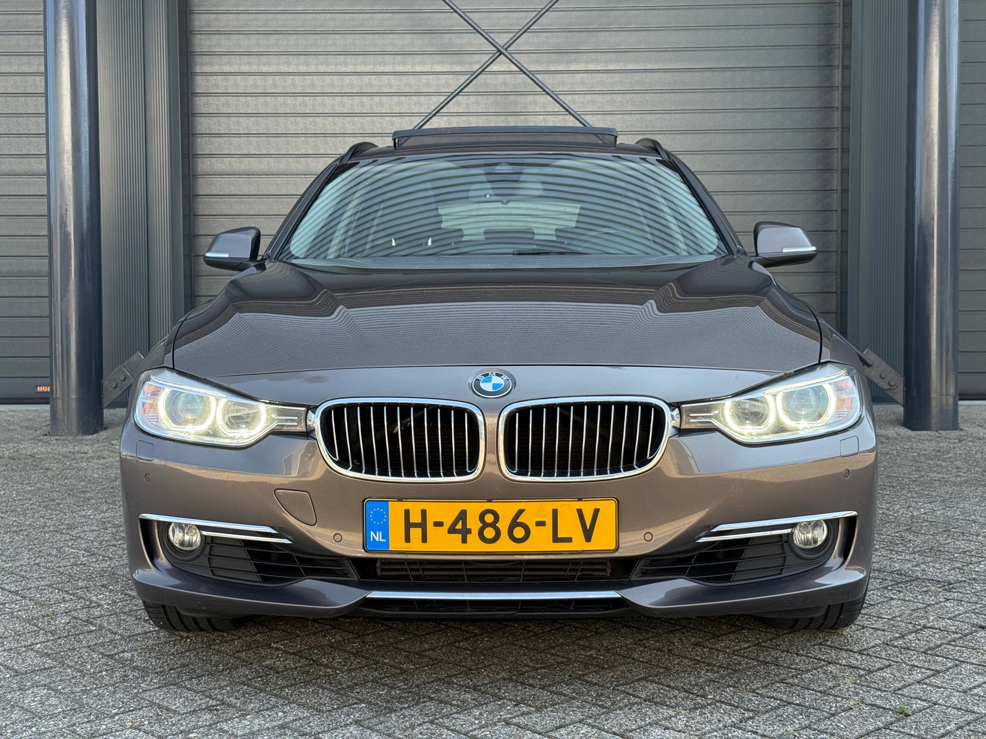 Foto van BMW 328i