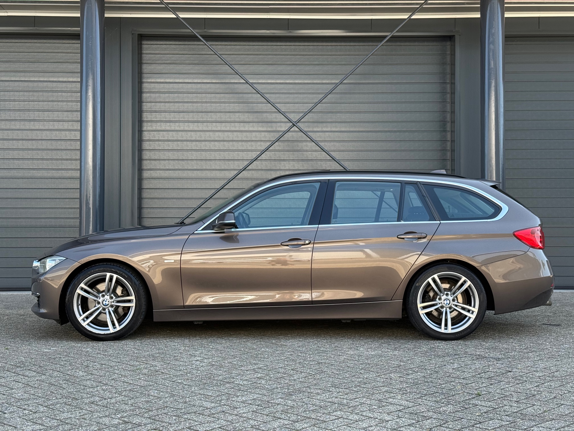 Foto van BMW 328i