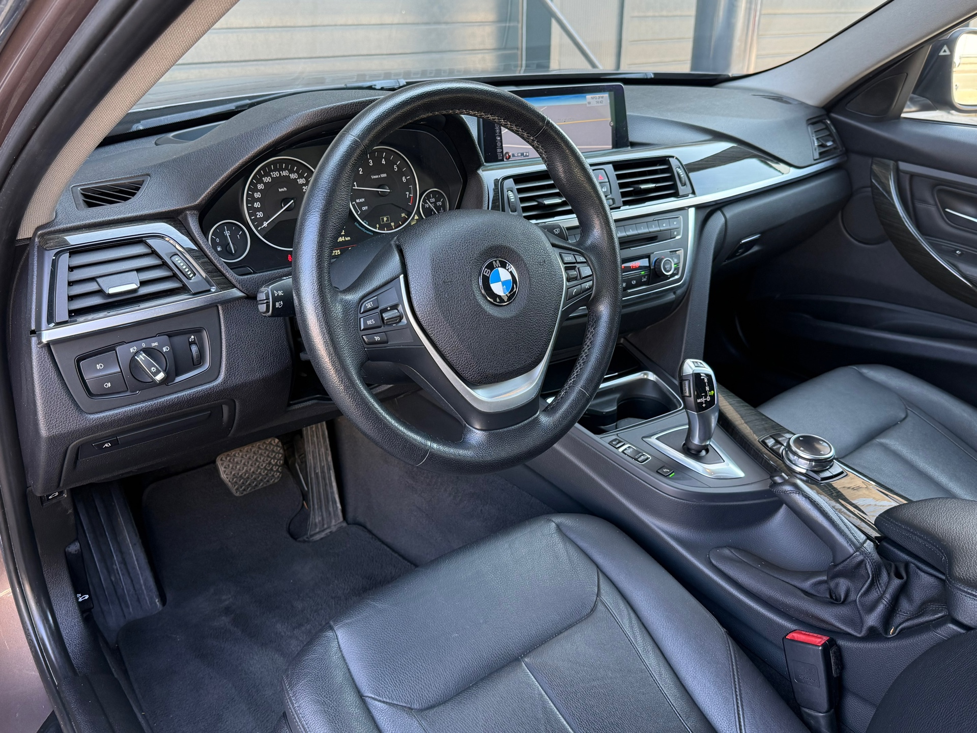 Foto van BMW 328i
