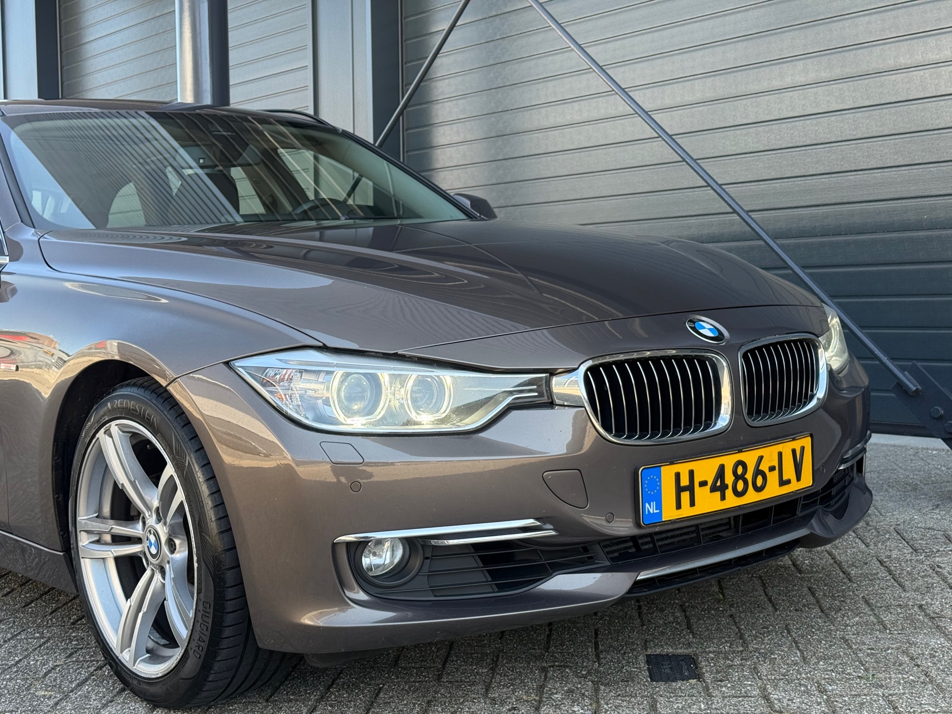 Foto van BMW 328i