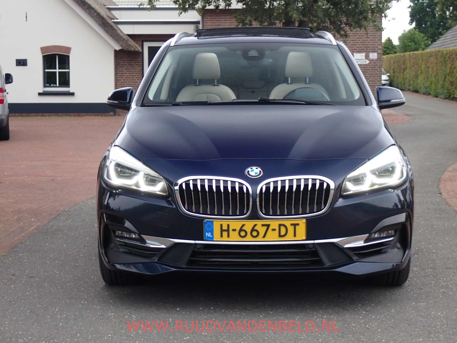 Foto van BMW 218i Active Tourer