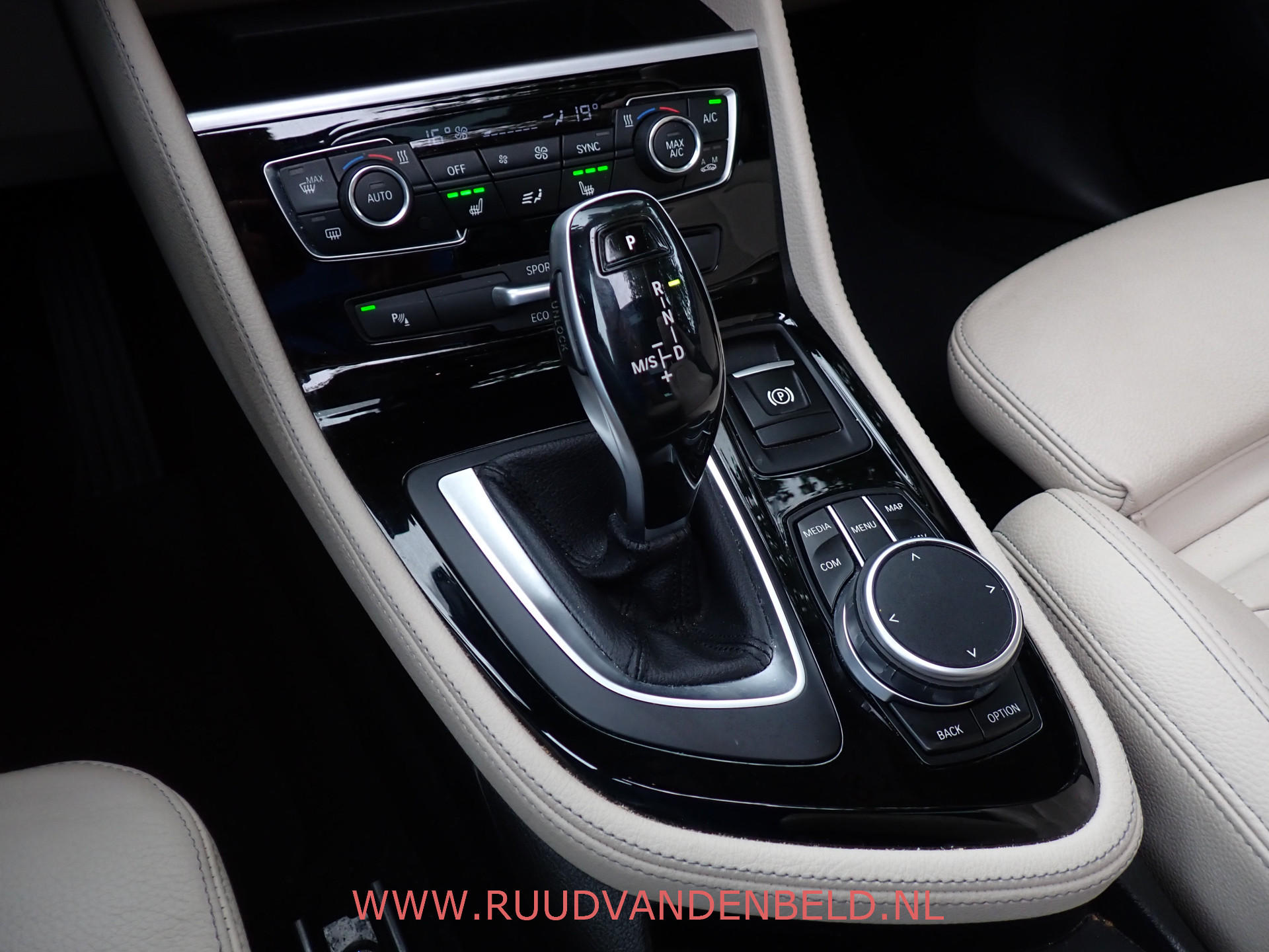 Foto van BMW 218i Active Tourer