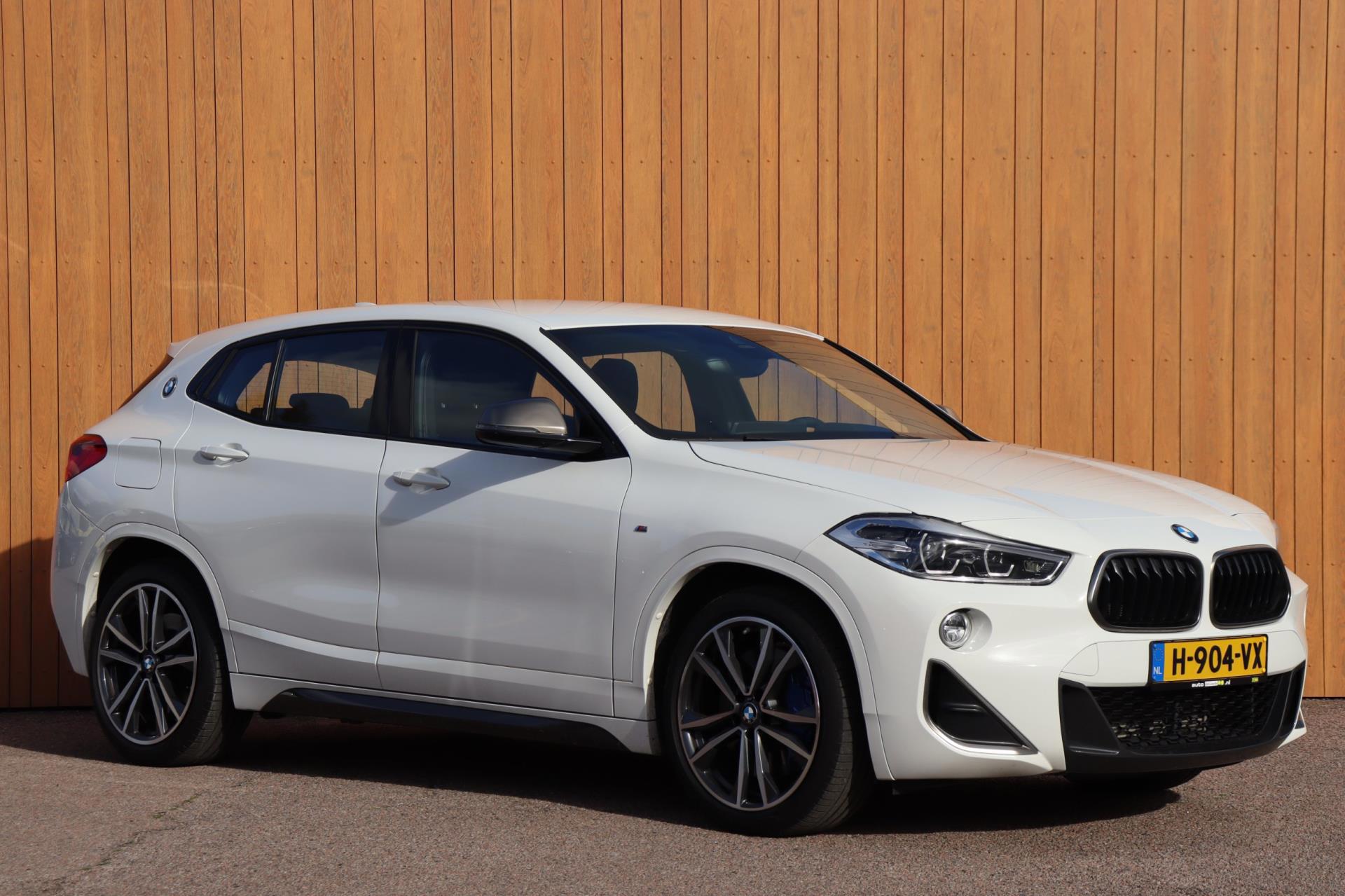 Foto van BMW X2 M35i