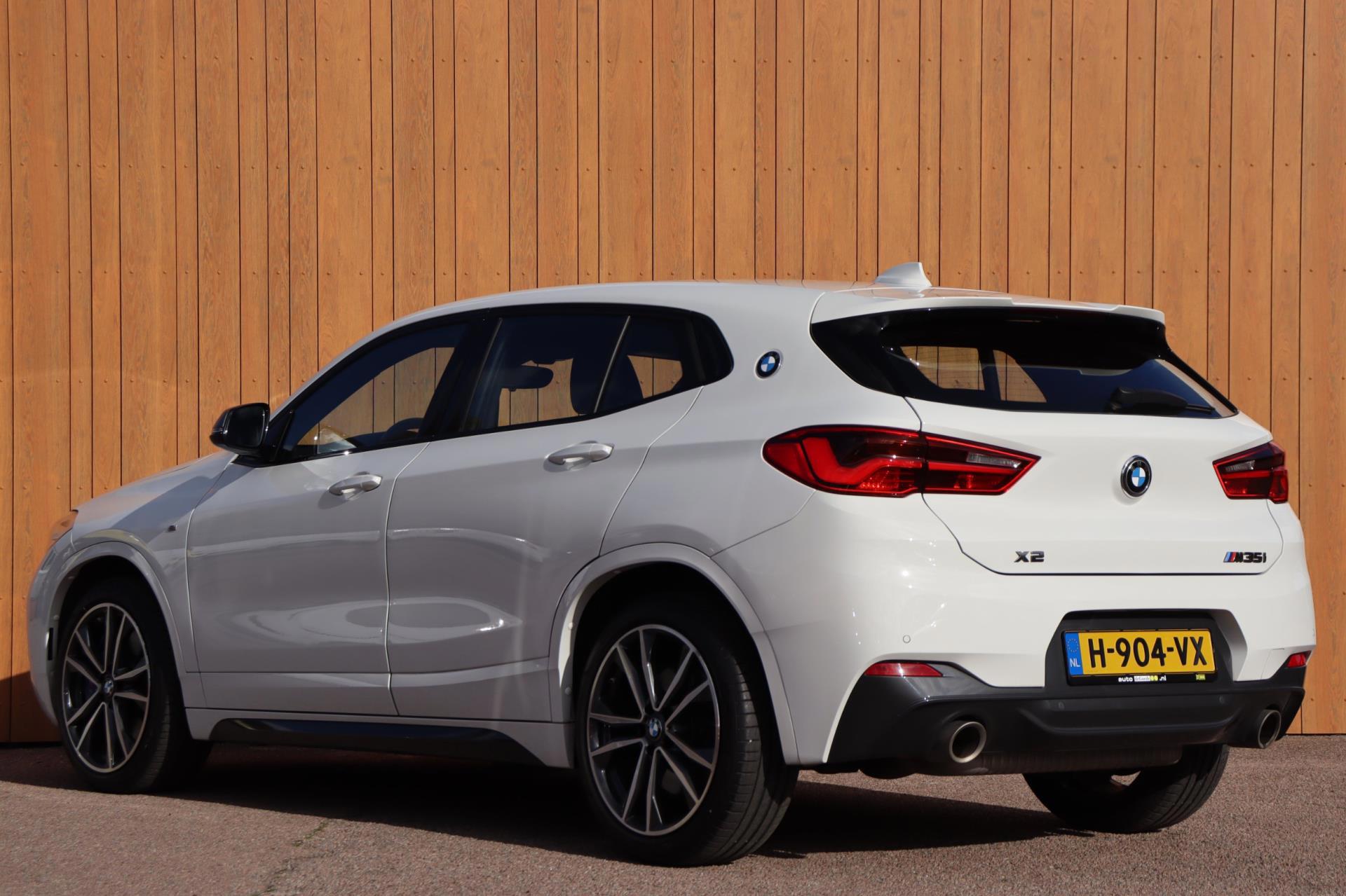 Foto van BMW X2 M35i