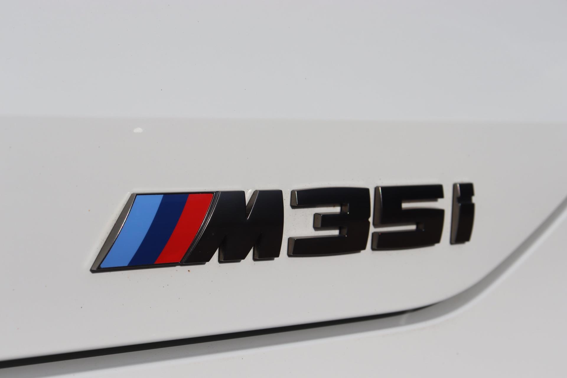 Foto van BMW X2 M35i