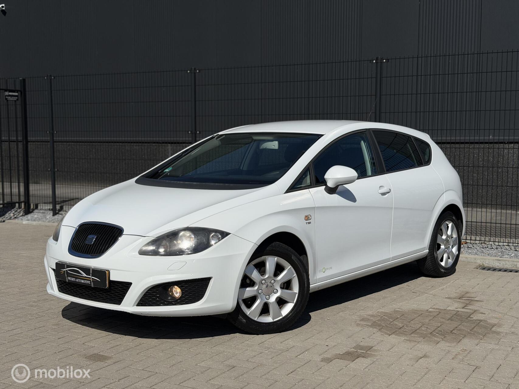 Seat Leon 1.2 TSI Ecomotive COPA |AIRCO|CRUISE|STOELVERW|PDC 2011 - voorkant