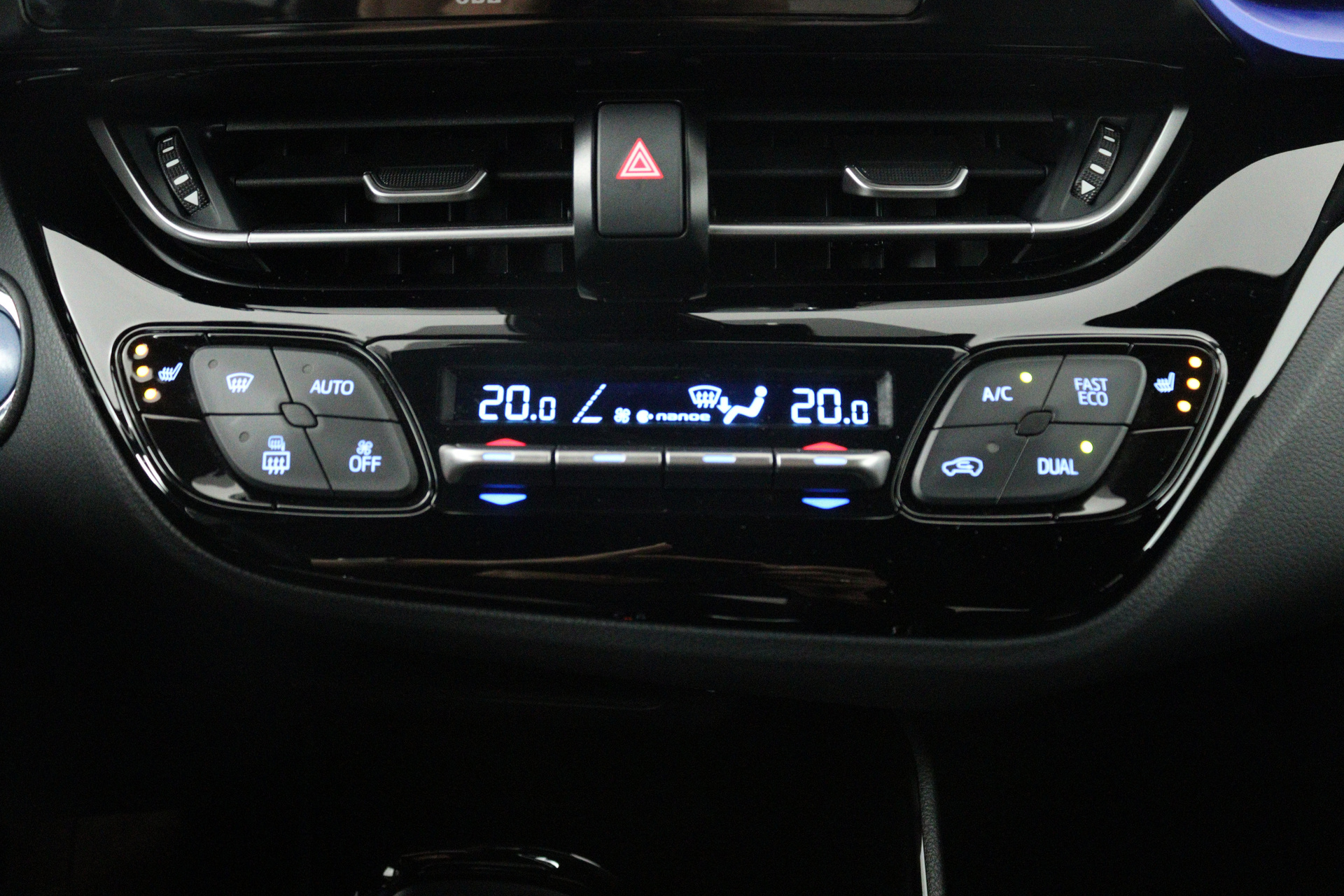Foto van Toyota Toyota C-hr