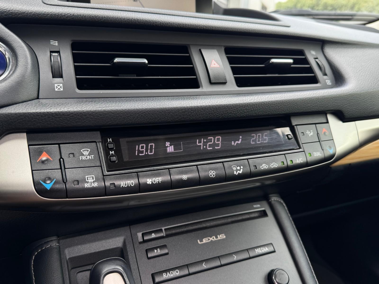Foto van Lexus Lexus Ct200h